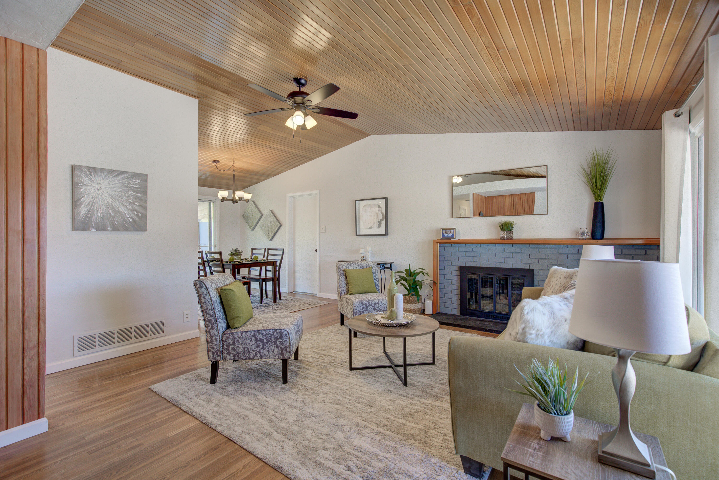 2936 CAROLINA Street NE