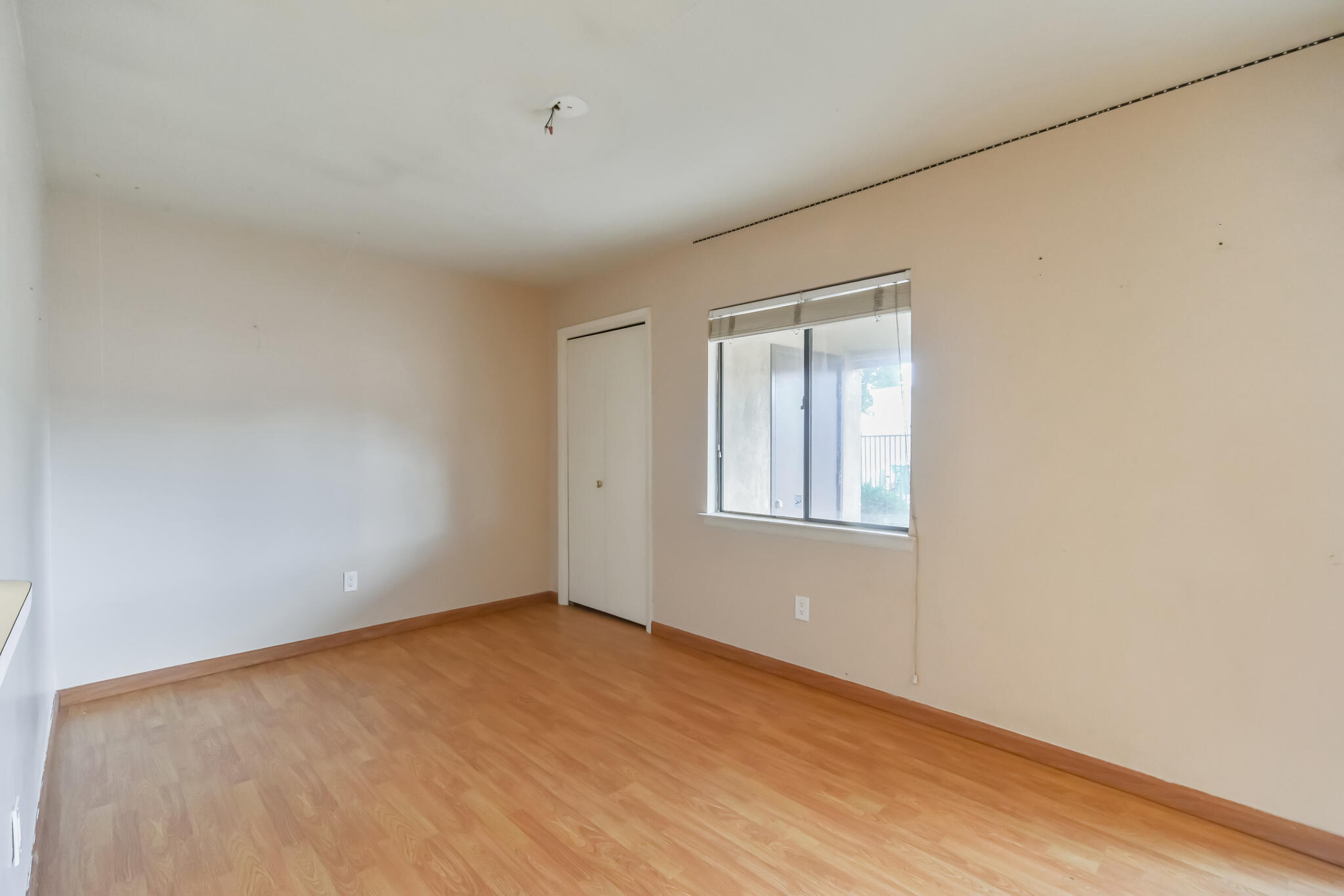 901 COUNTRY CLUB Drive SE E