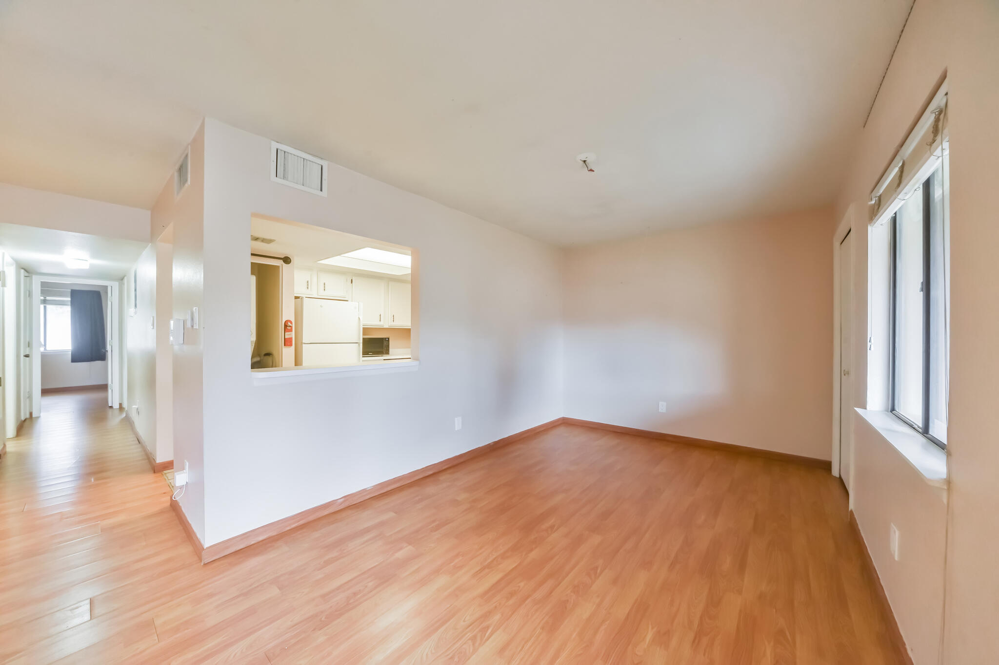 901 COUNTRY CLUB Drive SE E