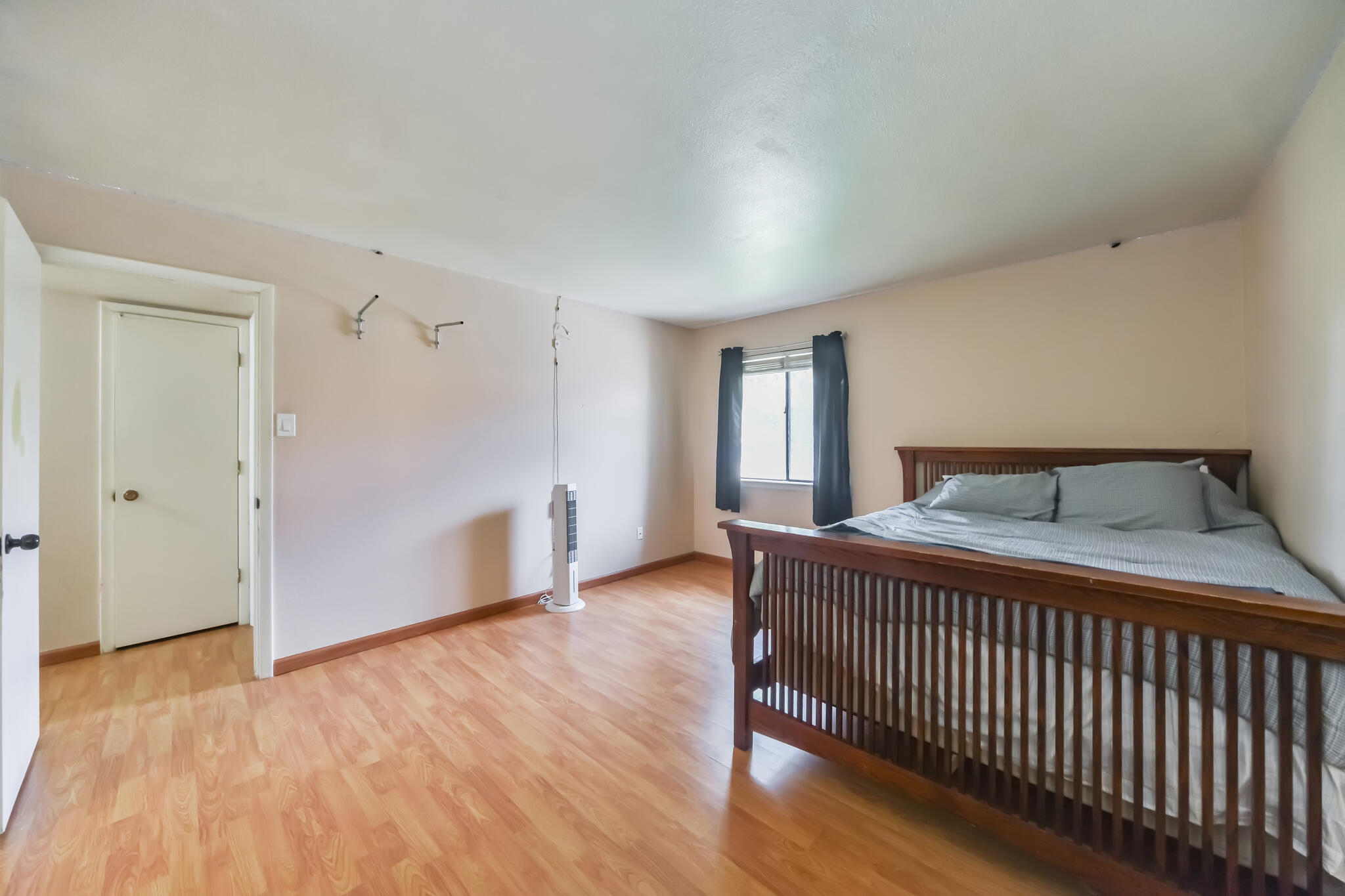 901 COUNTRY CLUB Drive SE E