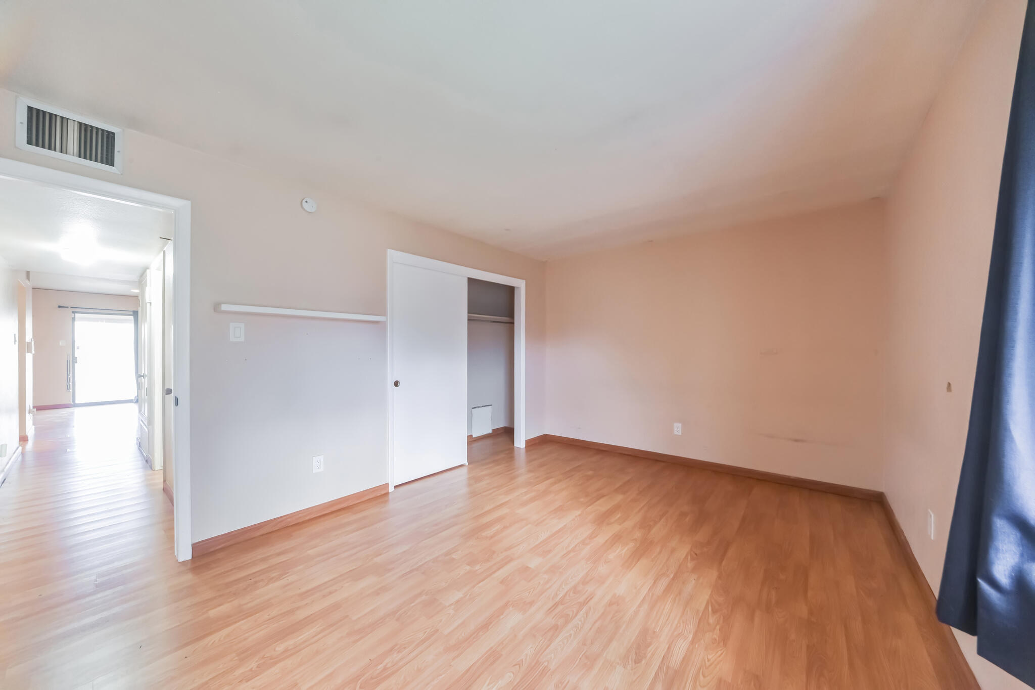 901 COUNTRY CLUB Drive SE E