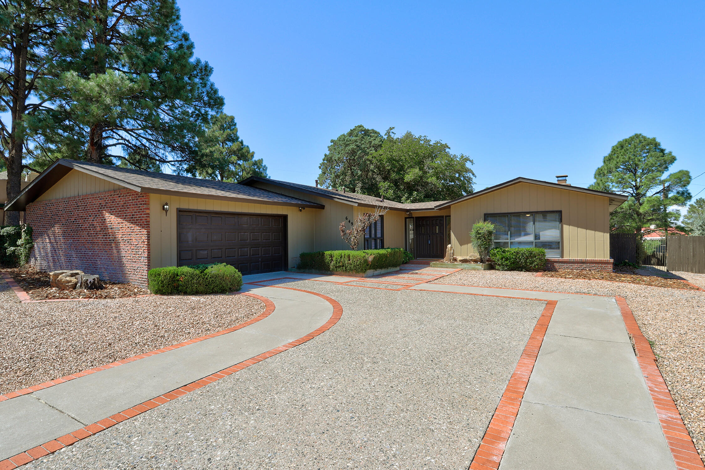 649 Running Water Circle SE