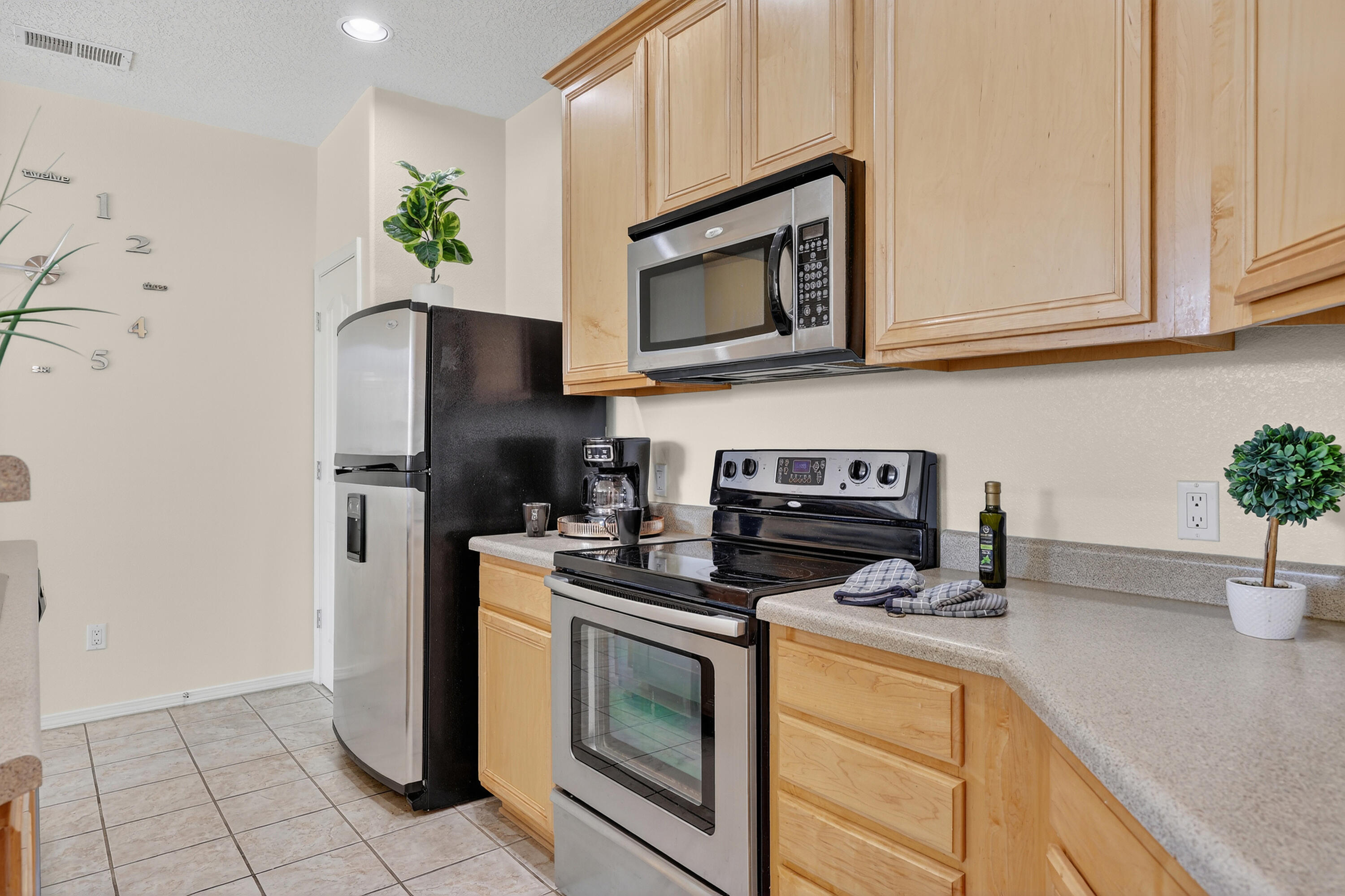 601 Menaul Boulevard NE 2106