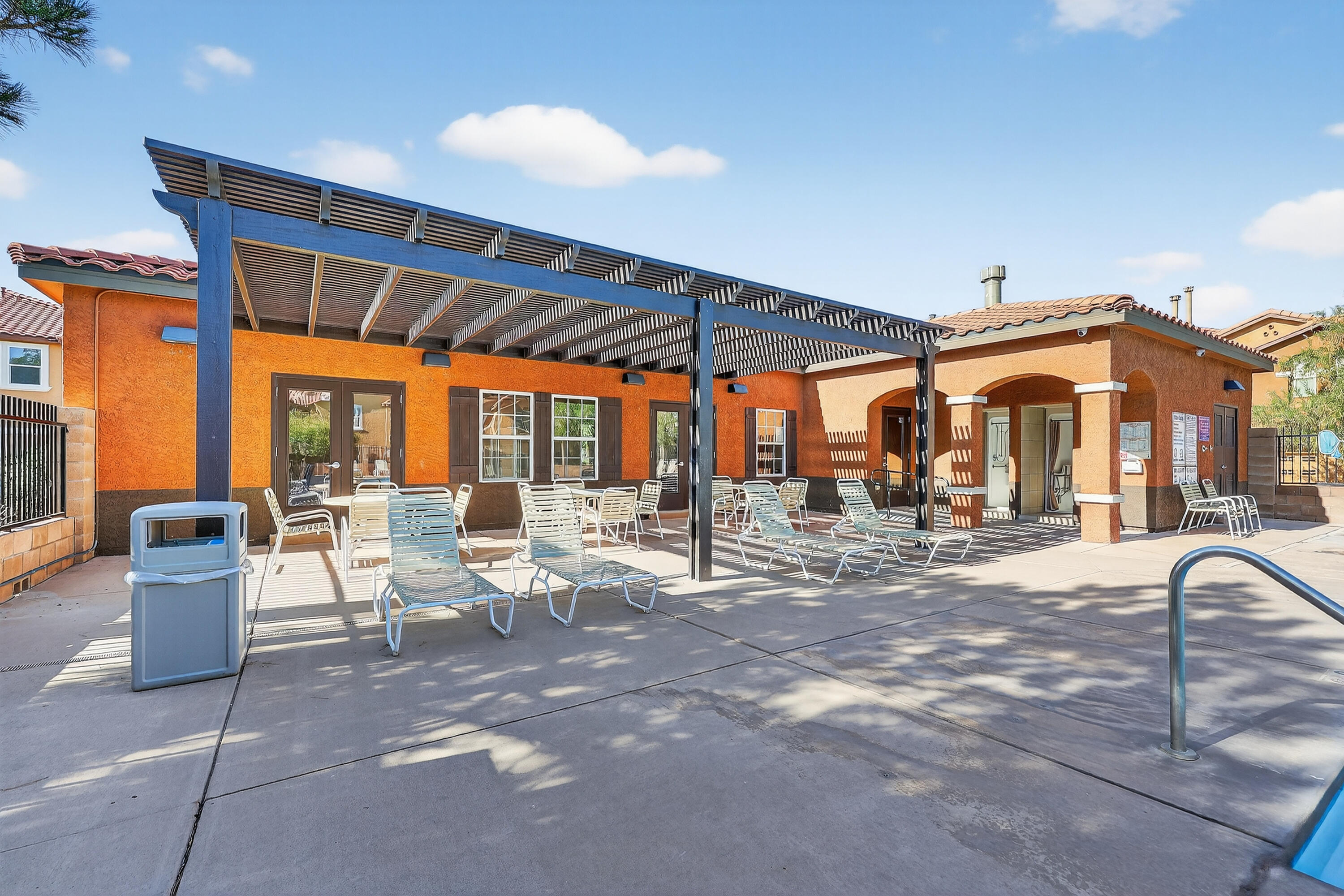 601 Menaul Boulevard NE 2106