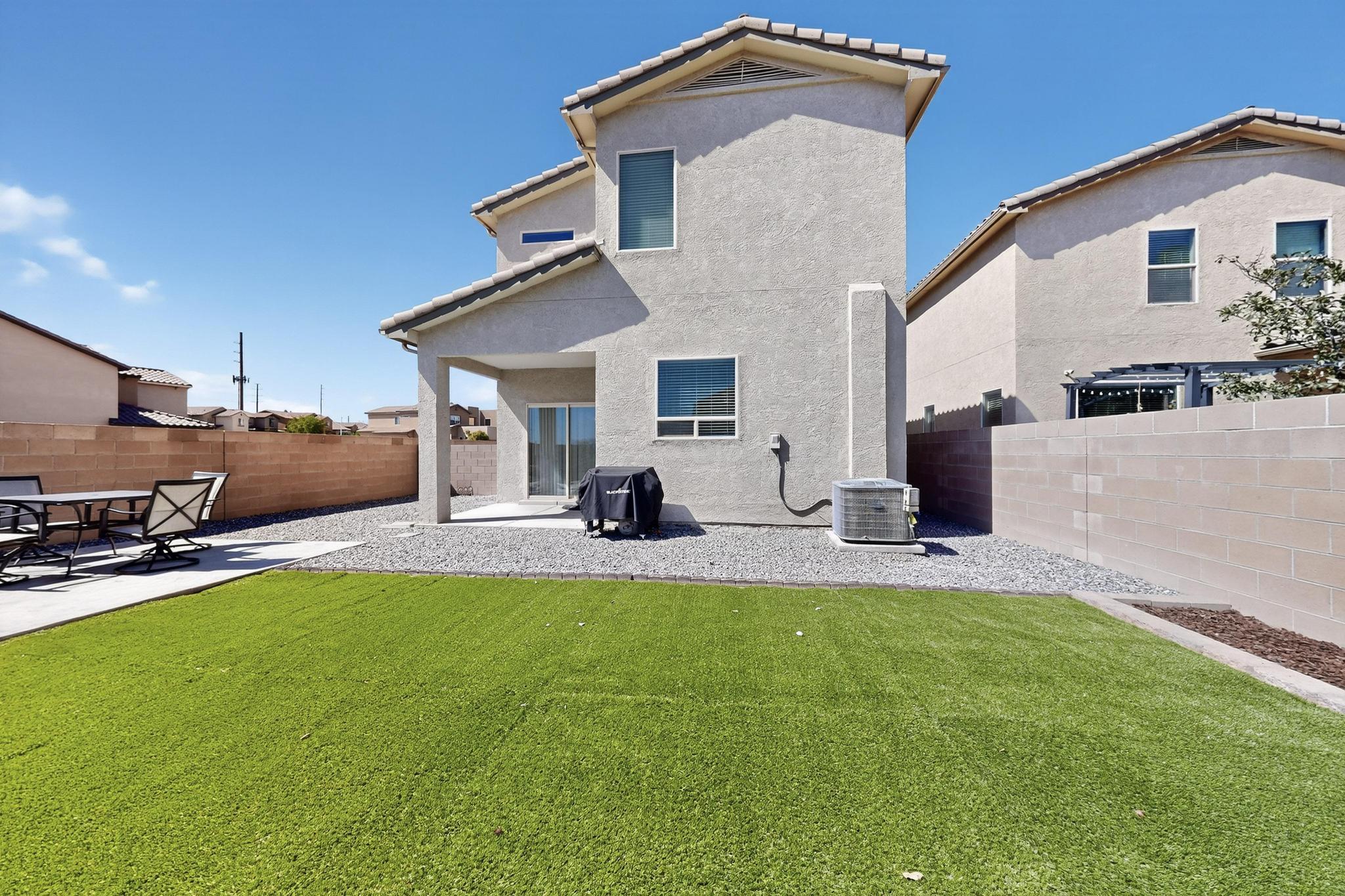 1920 SUMMER BREEZE Drive NW