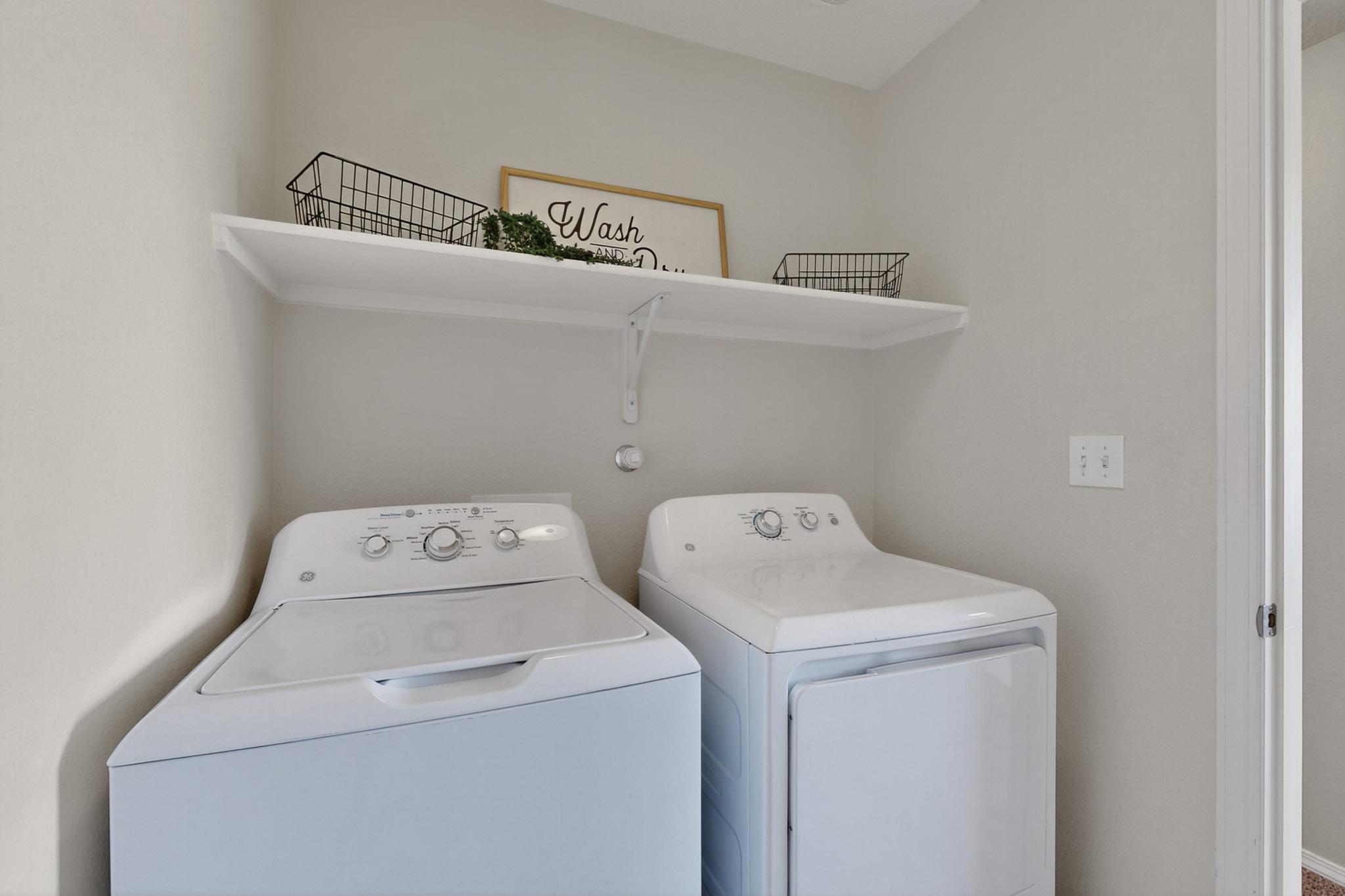 1920 SUMMER BREEZE Drive NW