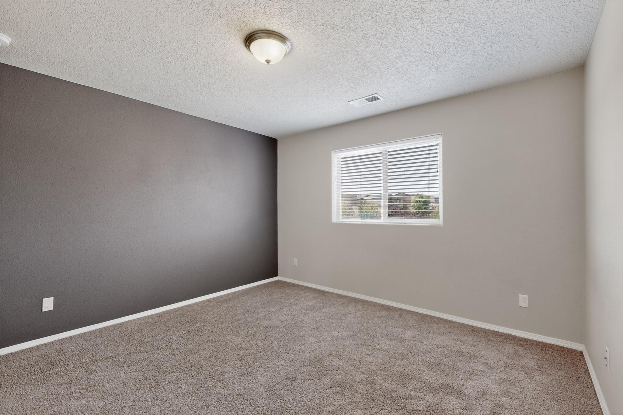 1920 SUMMER BREEZE Drive NW