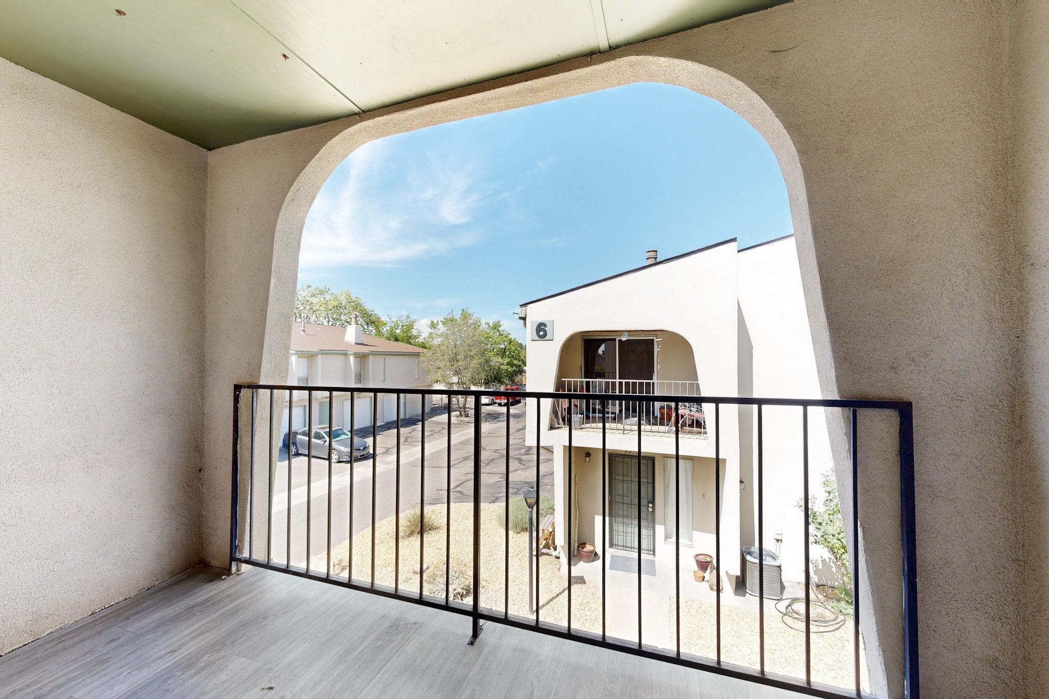 7511 PRAIRIE Road NE