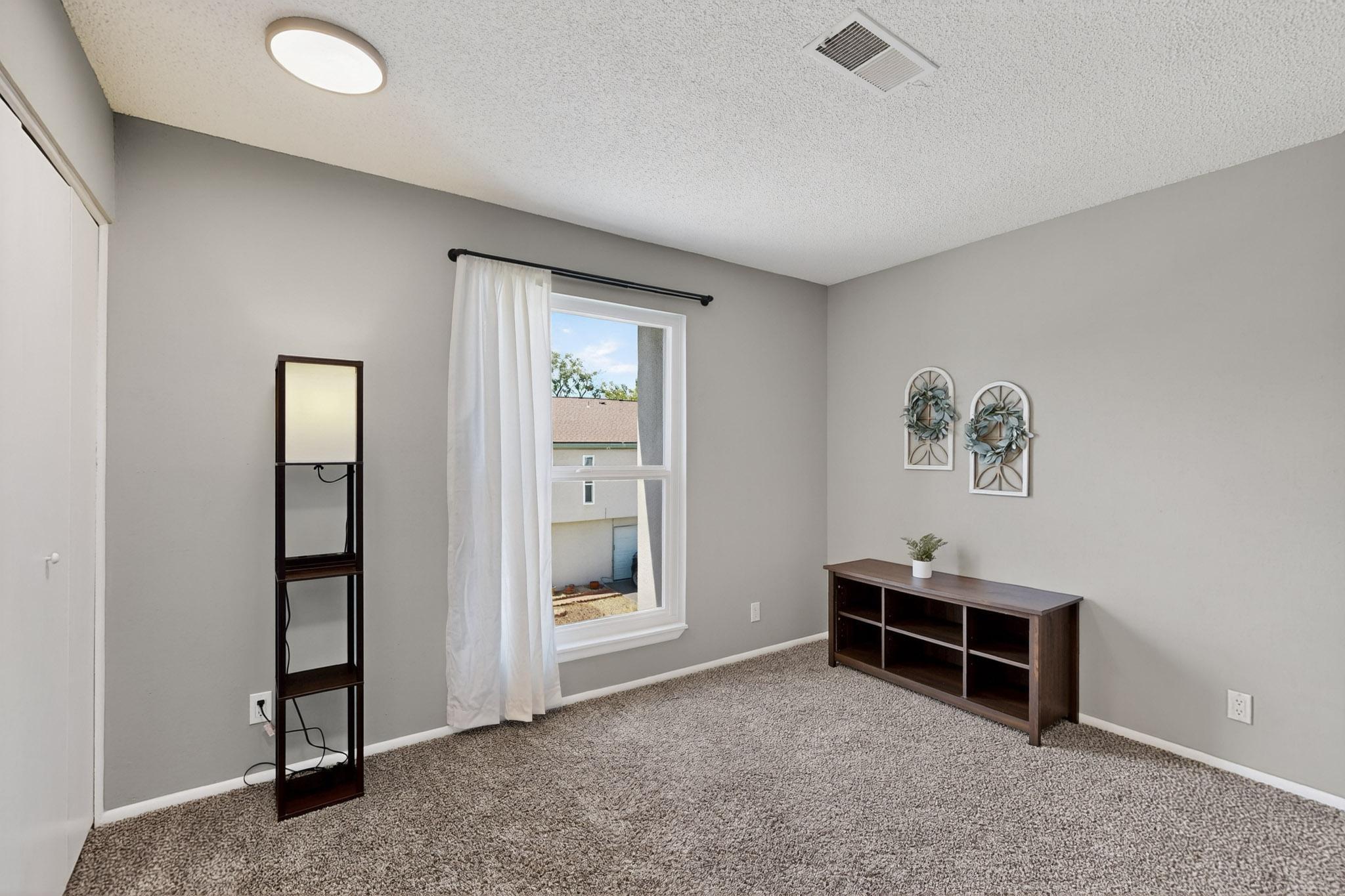 7511 PRAIRIE Road NE