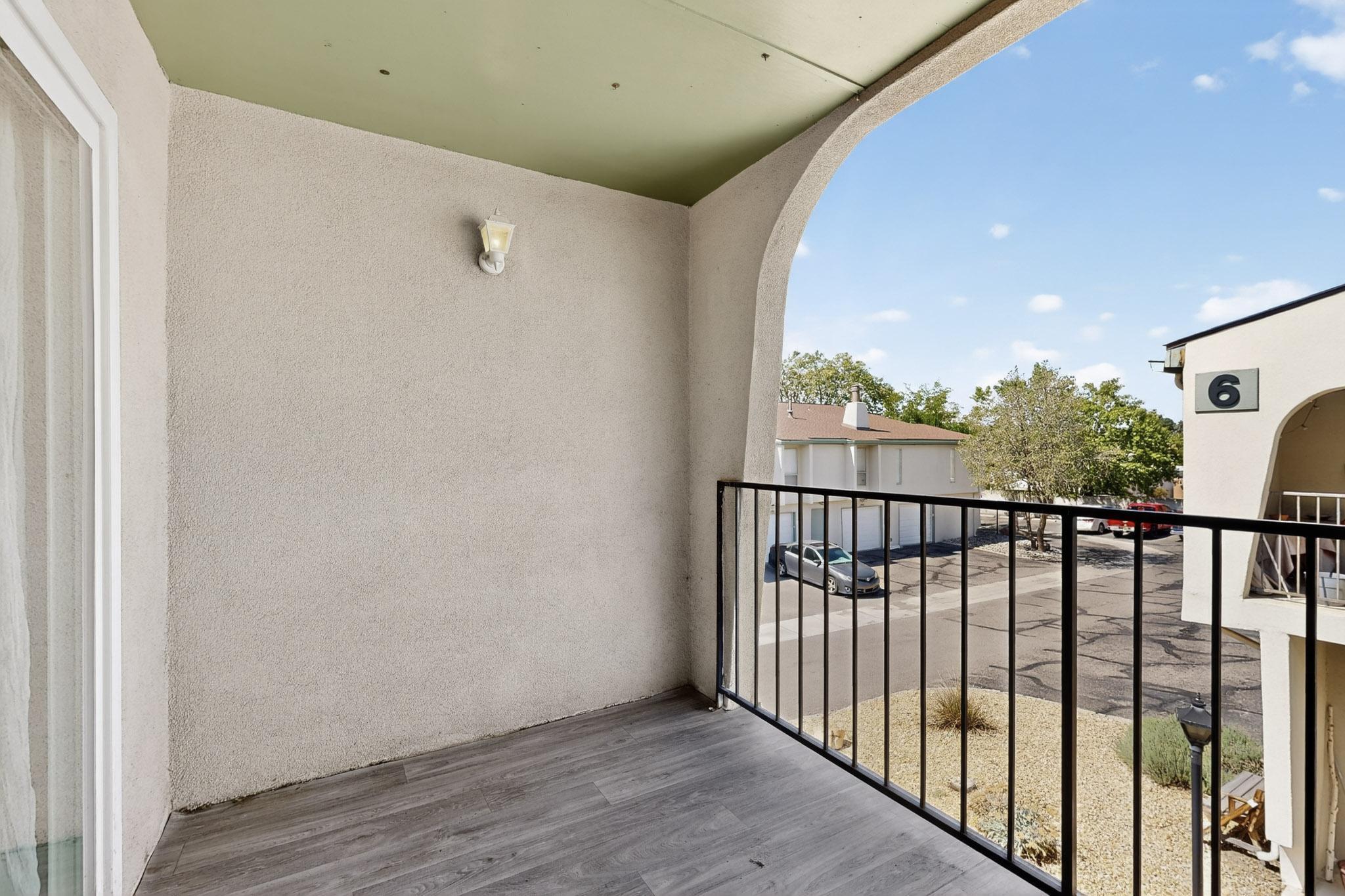 7511 PRAIRIE Road NE