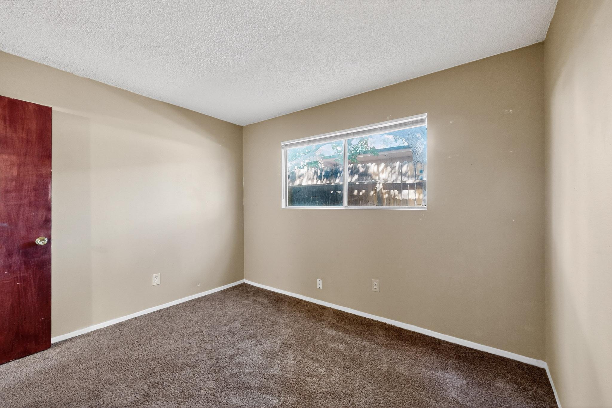 12712 Constitution Avenue NE