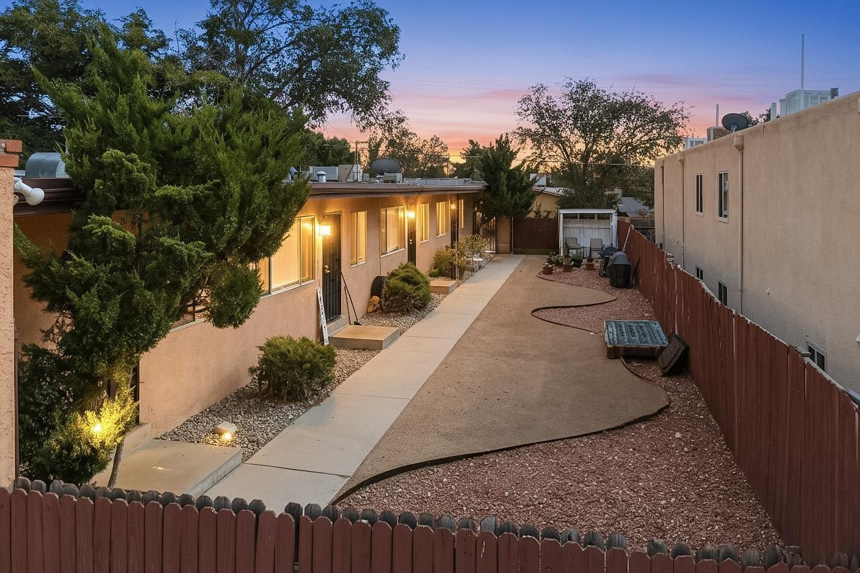 12712 Constitution Avenue NE