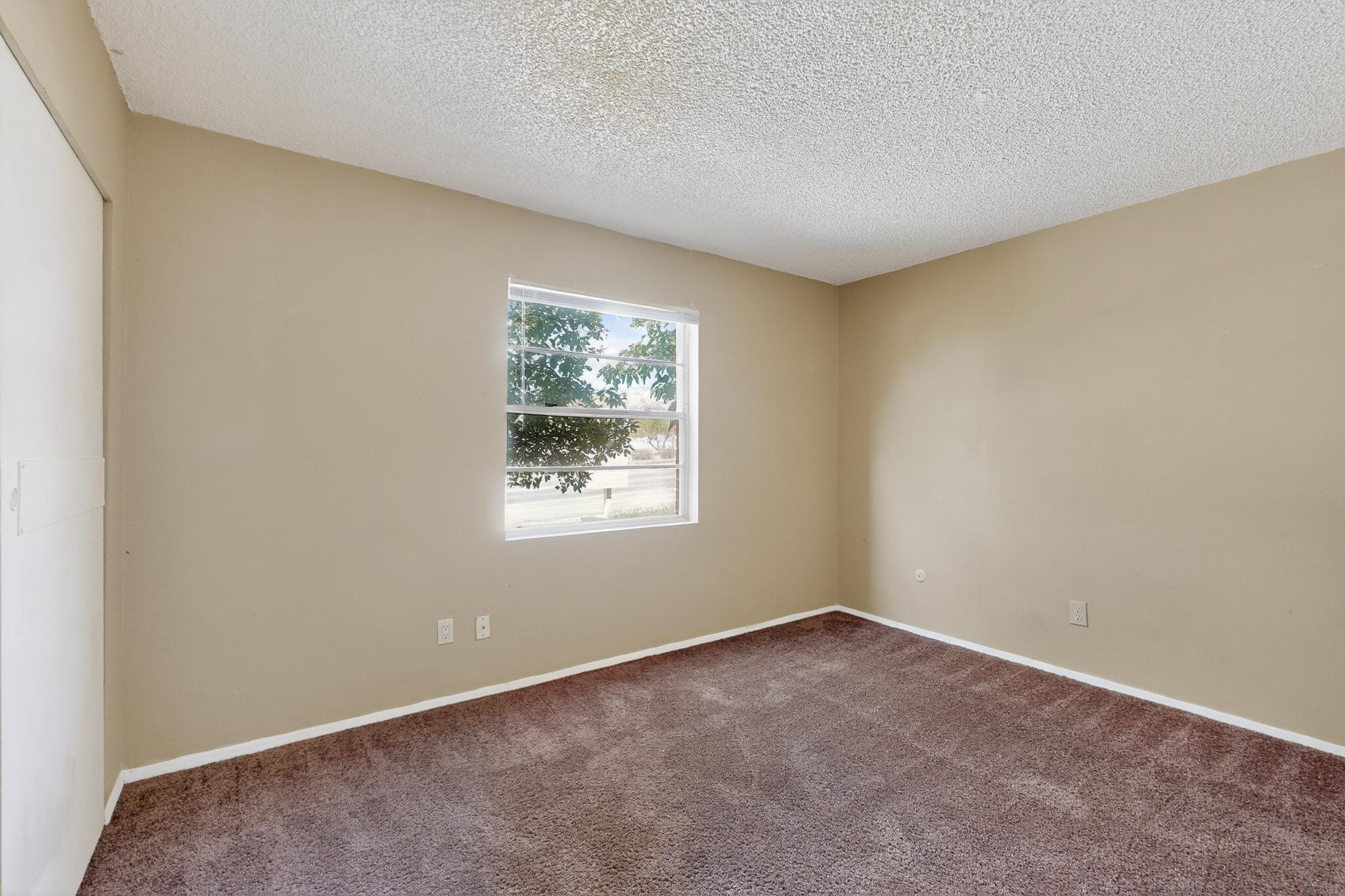 12712 Constitution Avenue NE