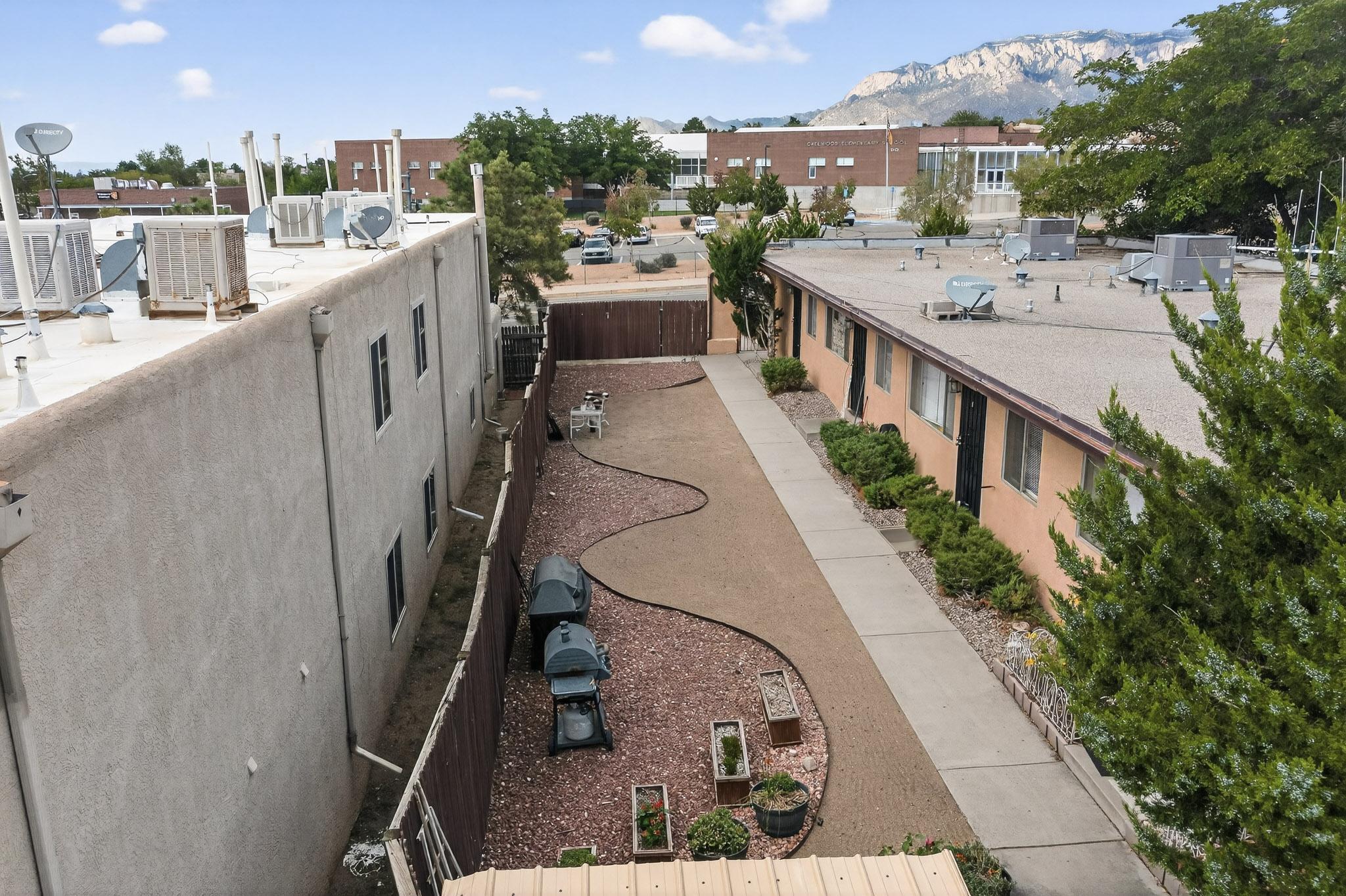 12712 Constitution Avenue NE