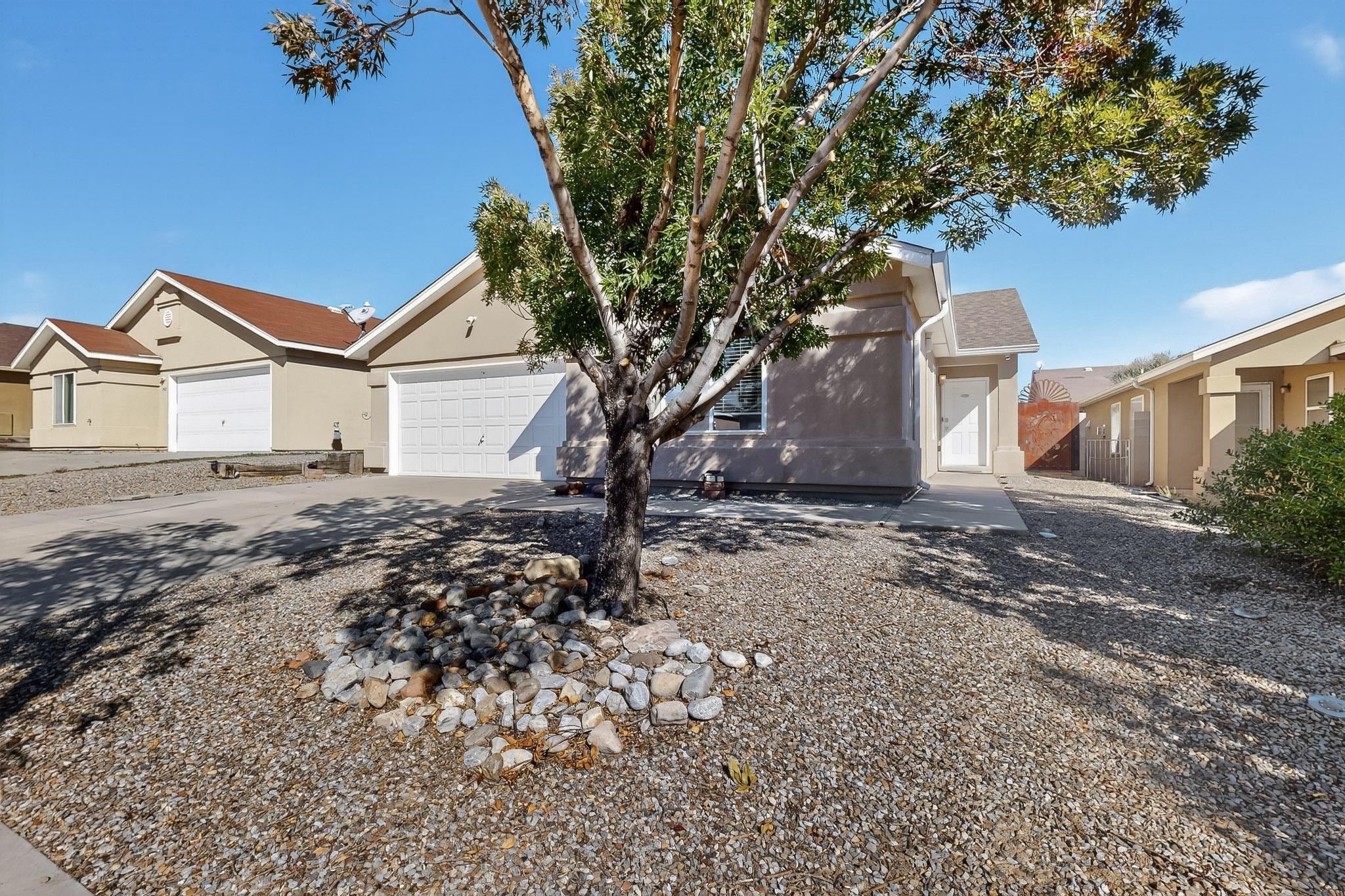 5609 MESA RIDGE Road NW