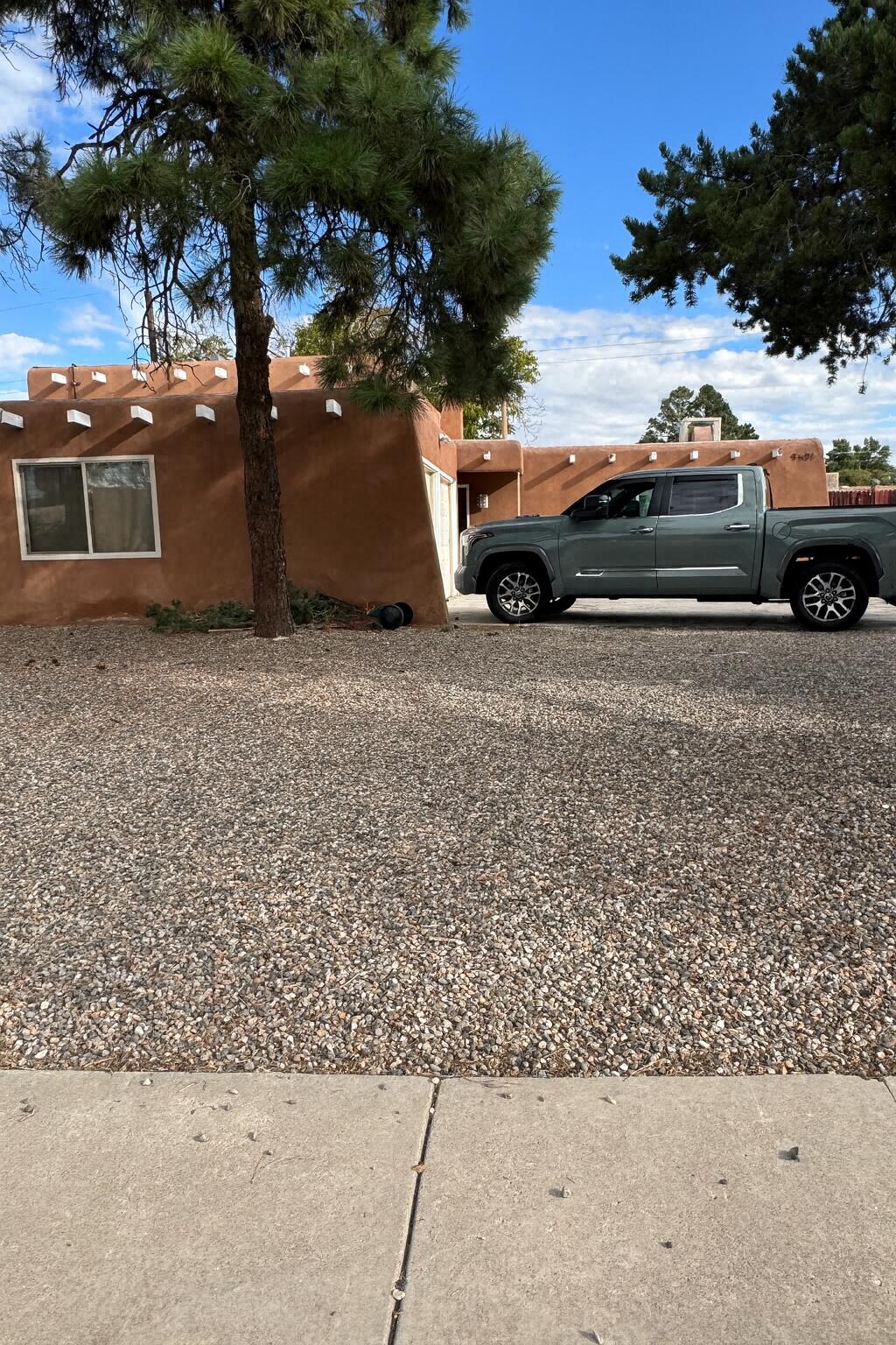 9401 LAS CALABAZILLAS Avenue NE