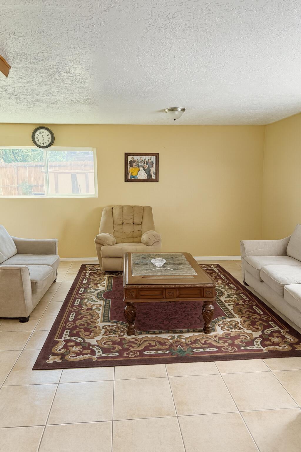 9401 LAS CALABAZILLAS Avenue NE