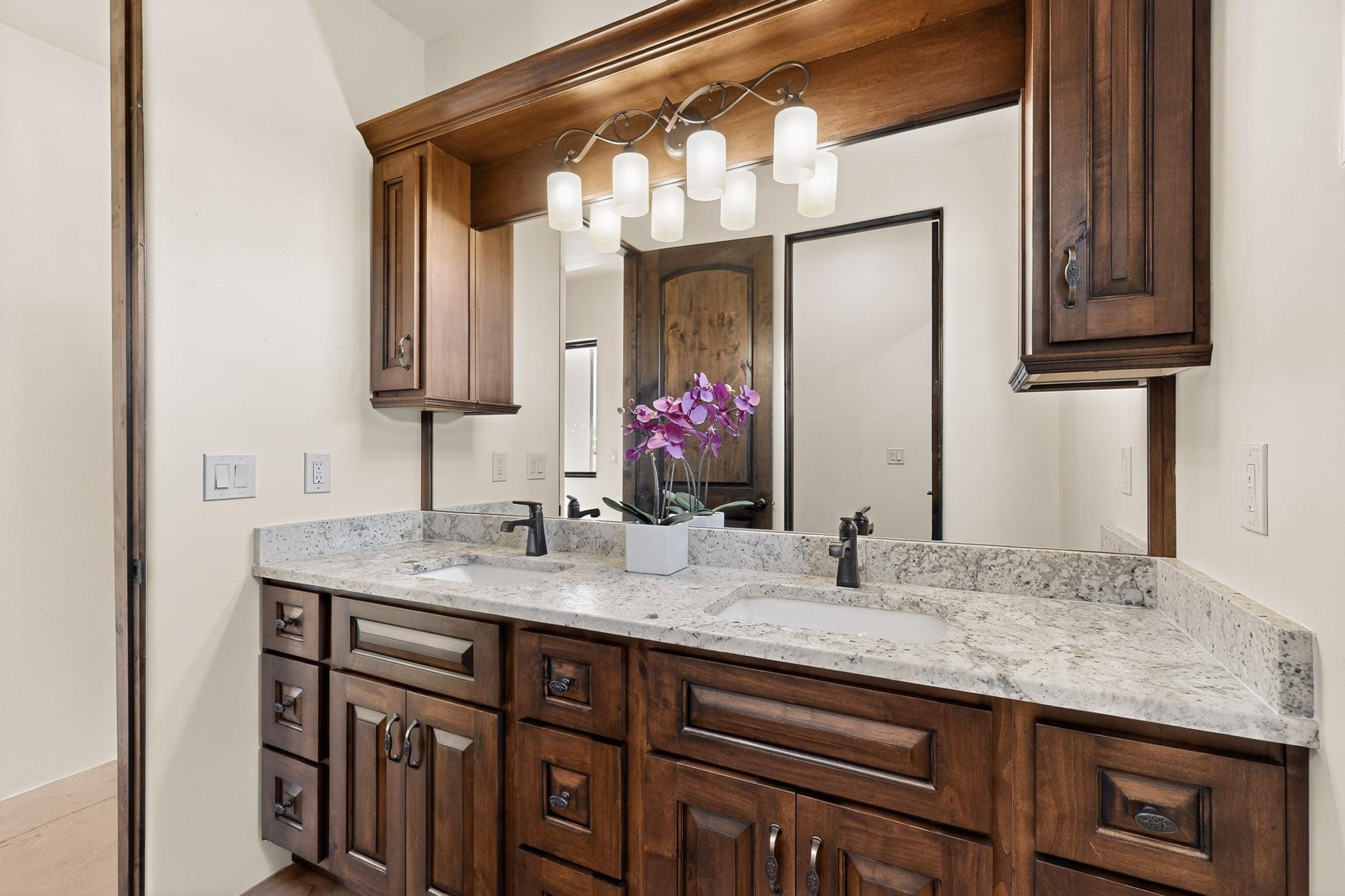 6224 Camino Alto Court NW