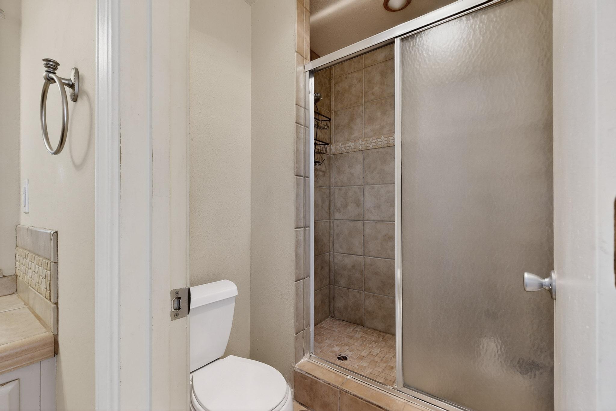 8228 RUIDOSO Road NE