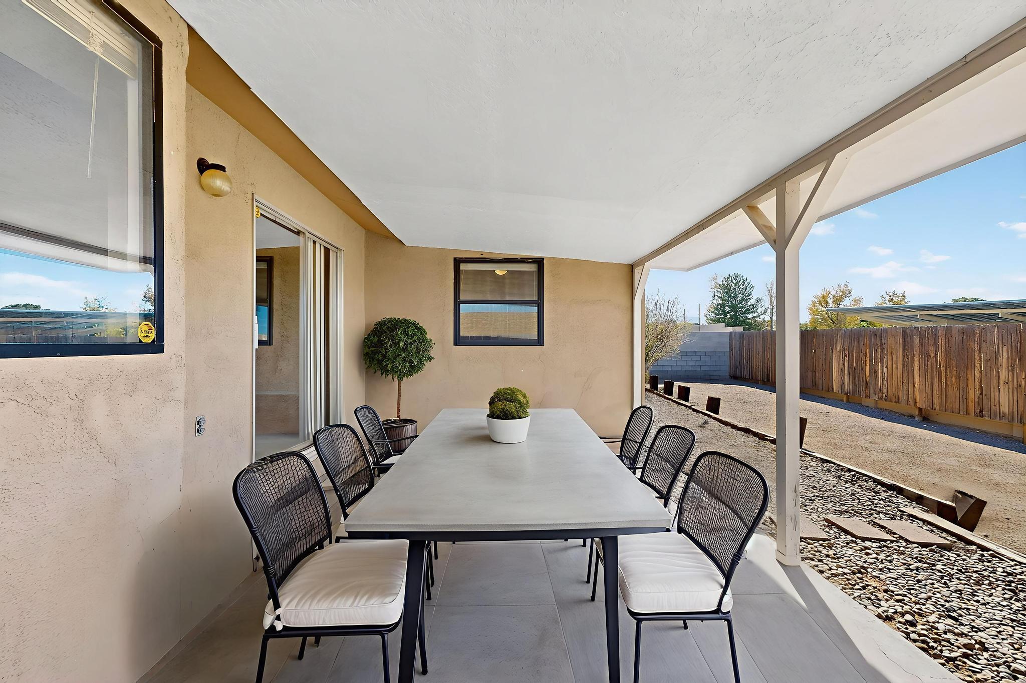 8228 RUIDOSO Road NE