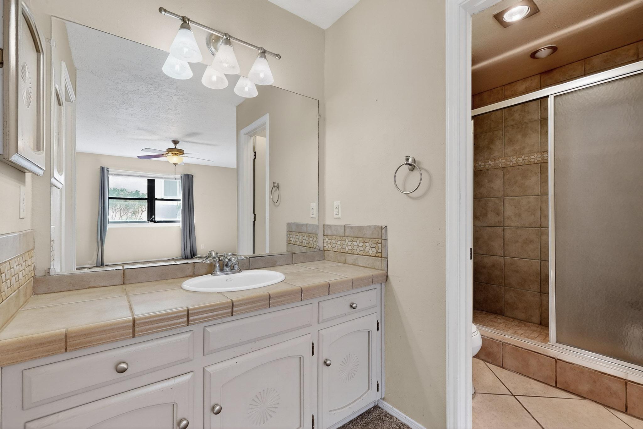 8228 RUIDOSO Road NE