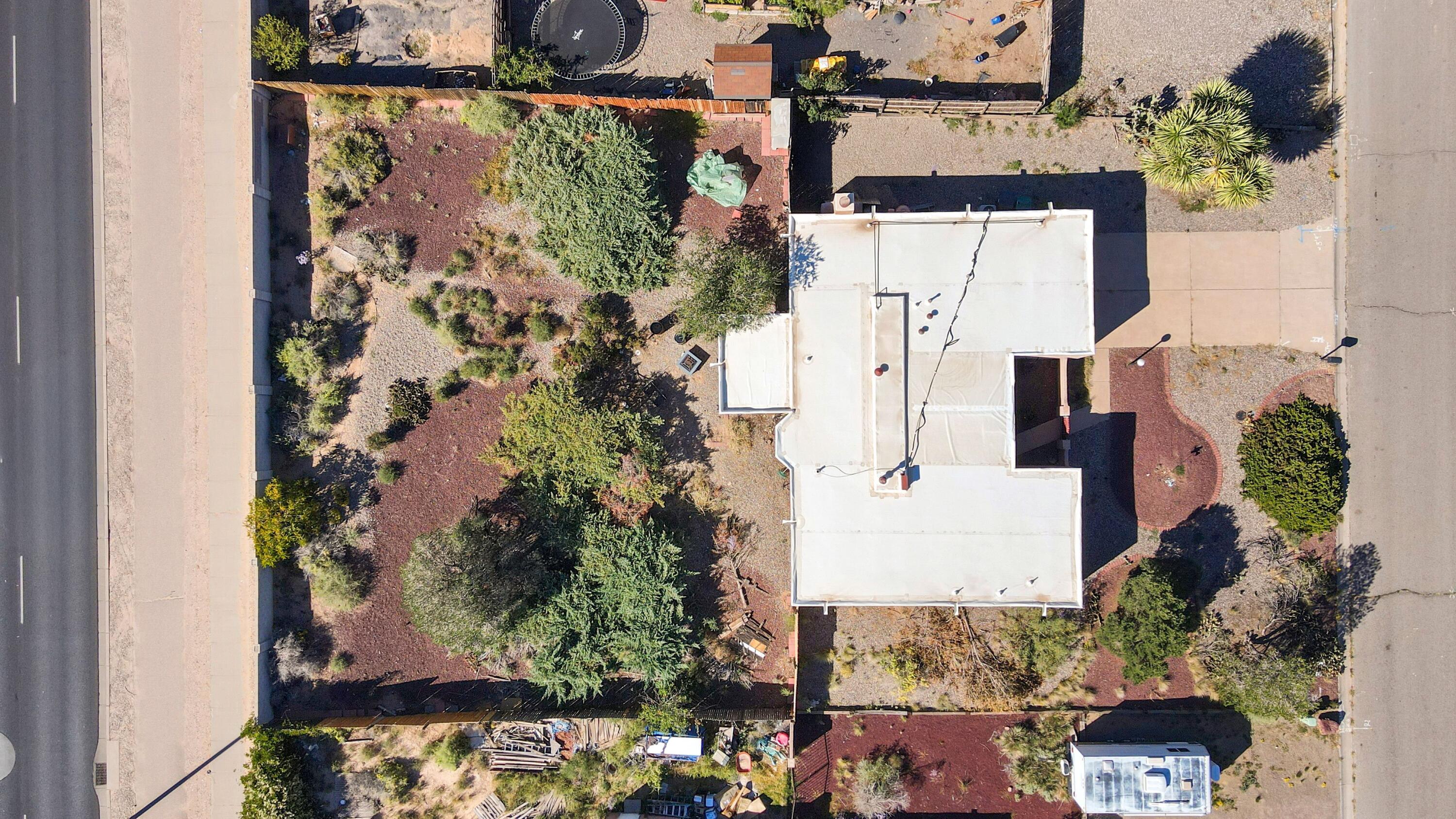 305 Summer Winds Drive SE