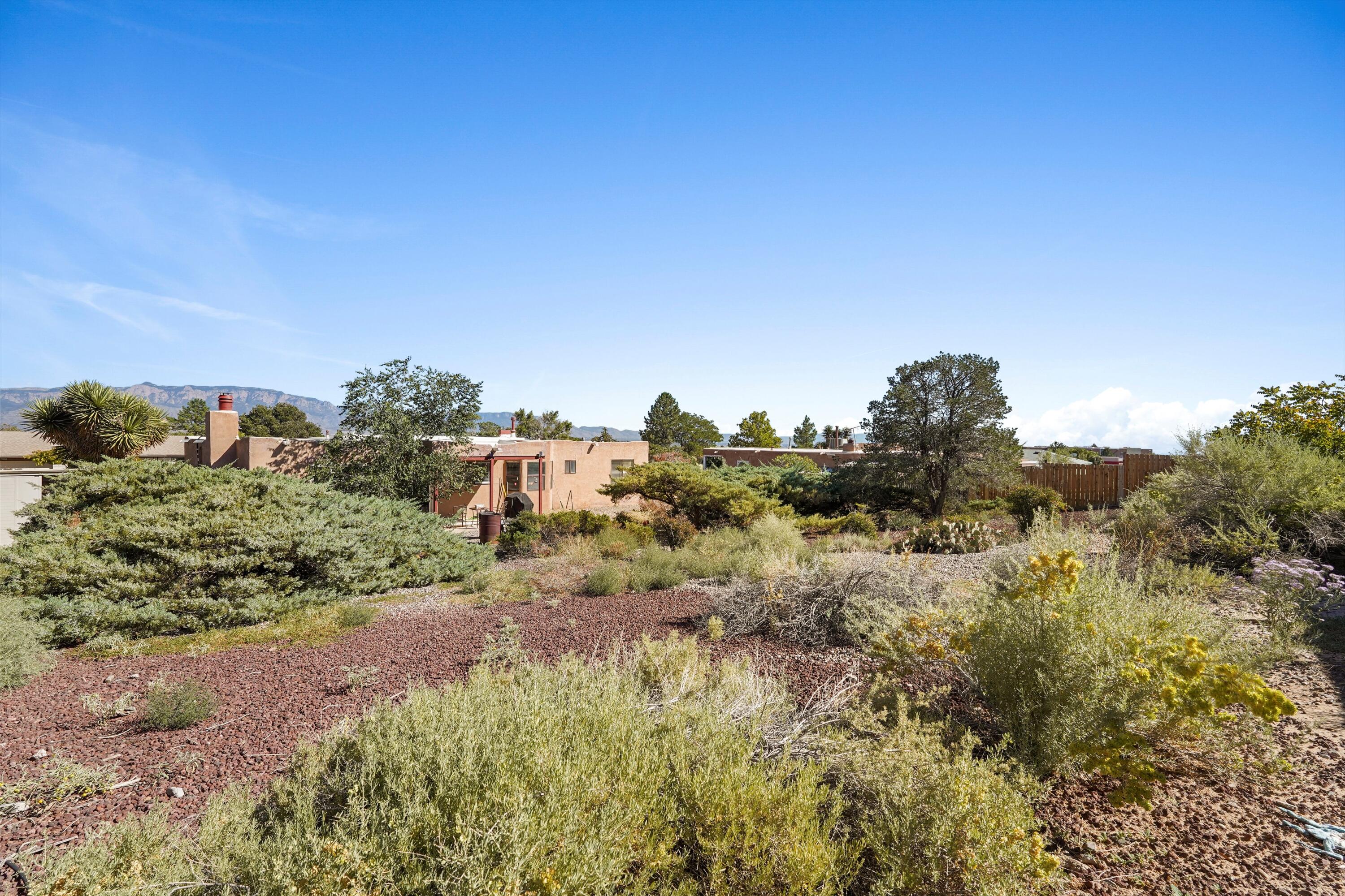 305 Summer Winds Drive SE