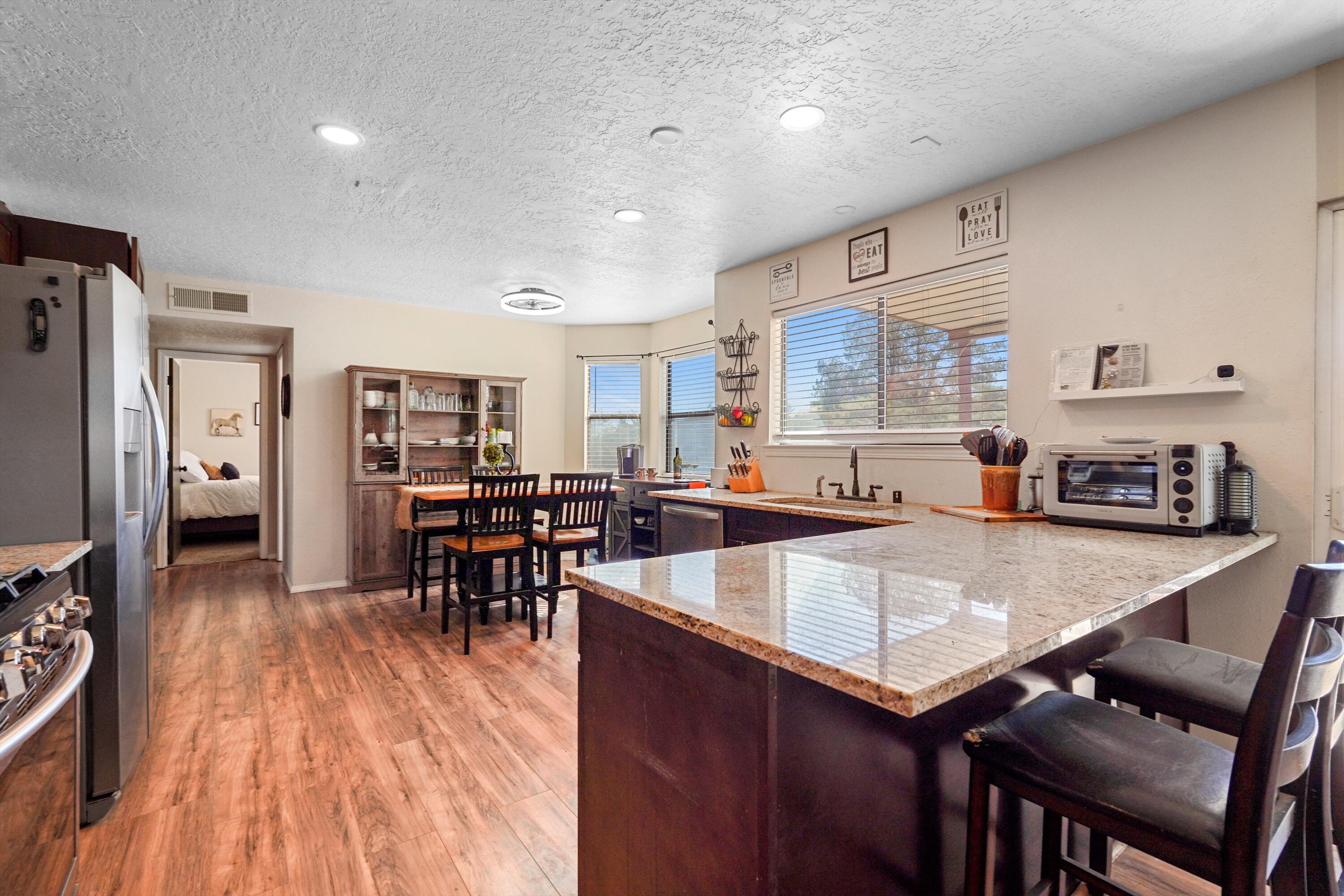 305 Summer Winds Drive SE