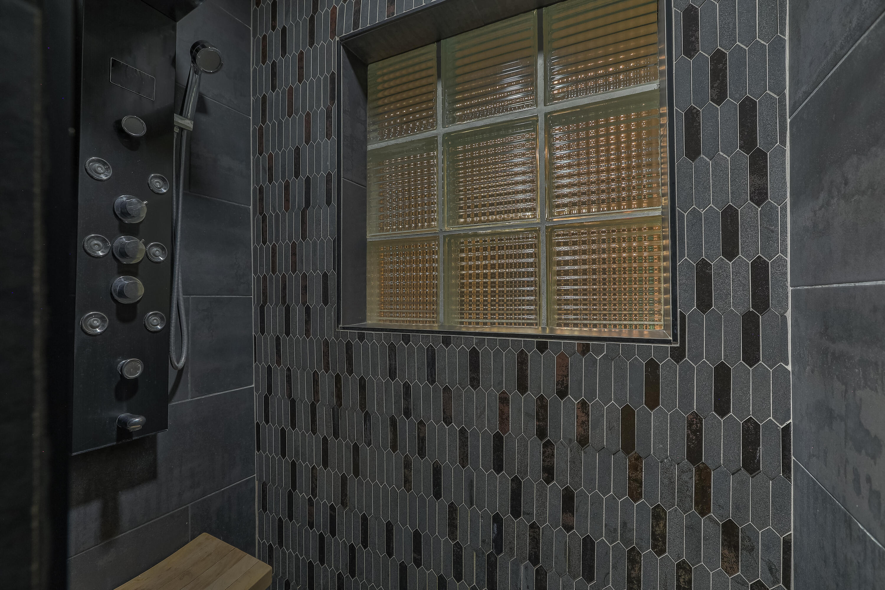 6616 TIERRA Drive NW