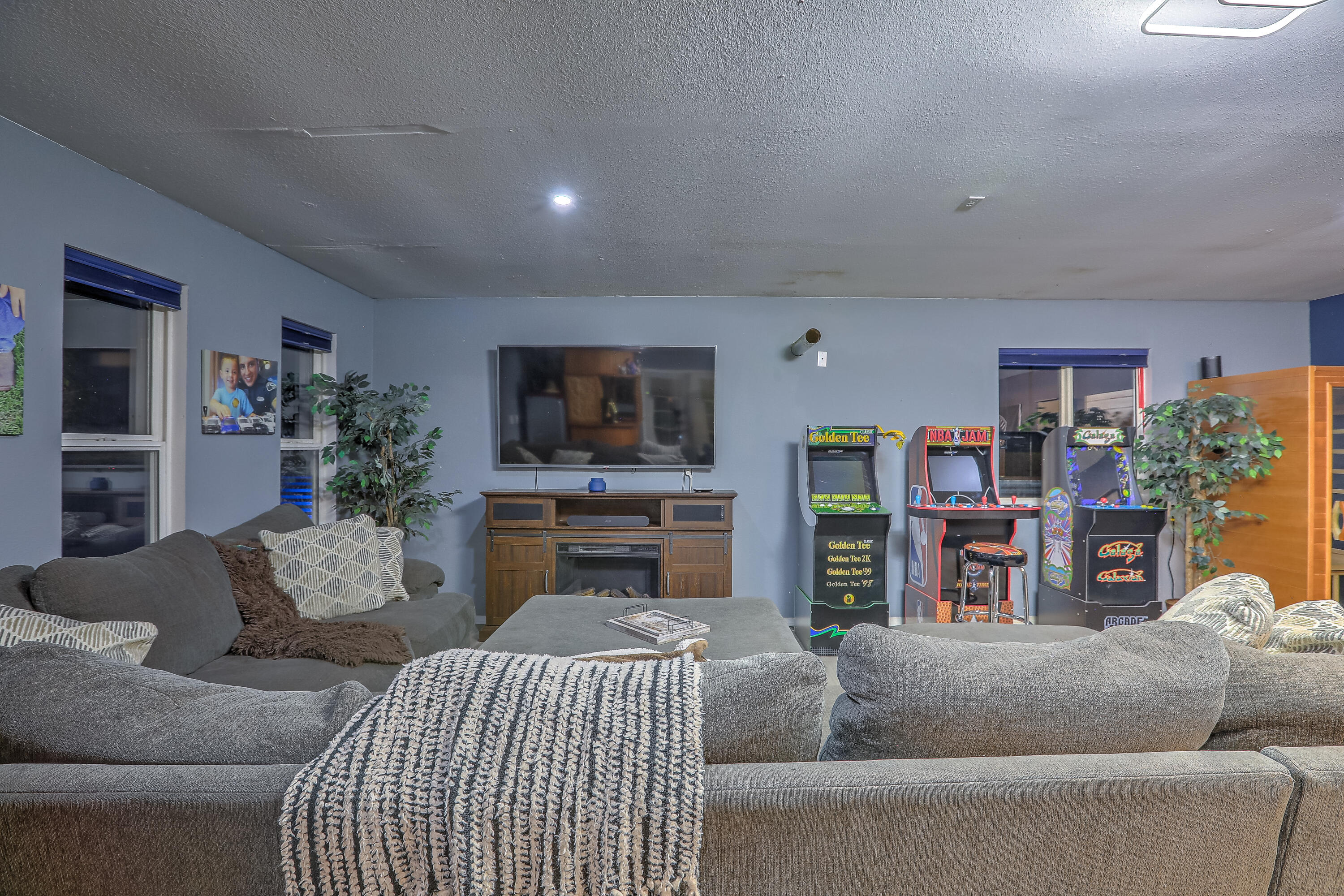 6616 TIERRA Drive NW