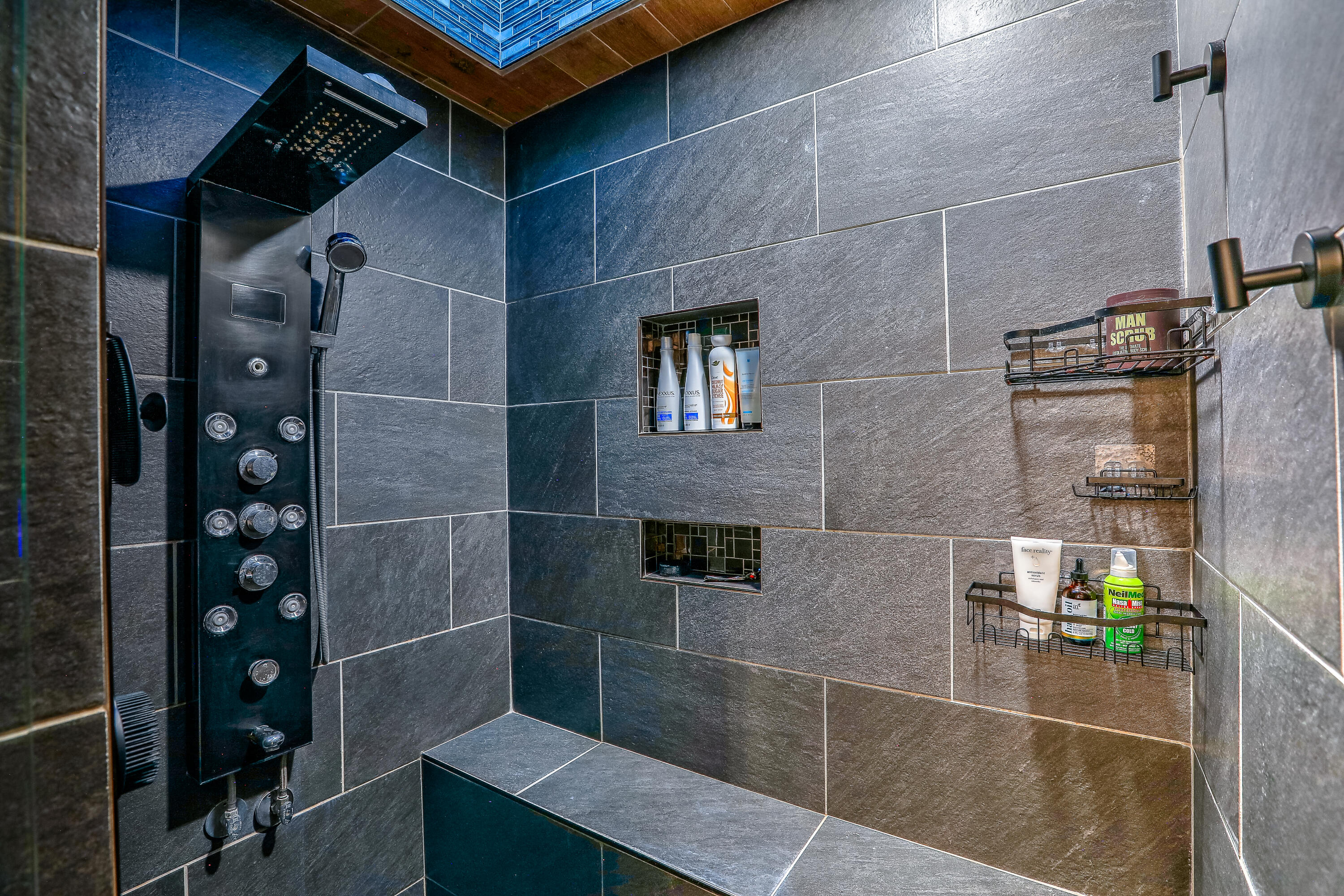 6616 TIERRA Drive NW