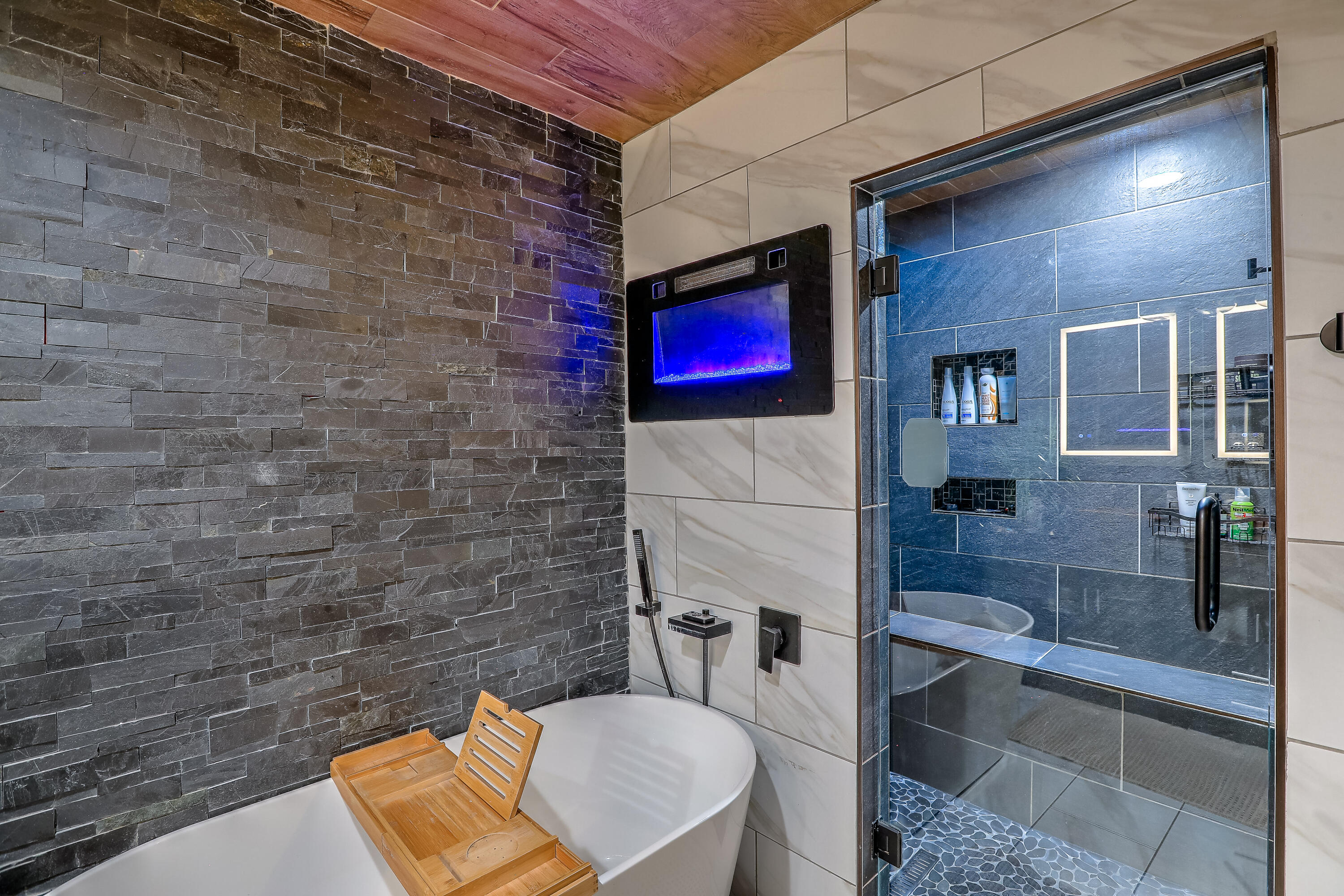 6616 TIERRA Drive NW