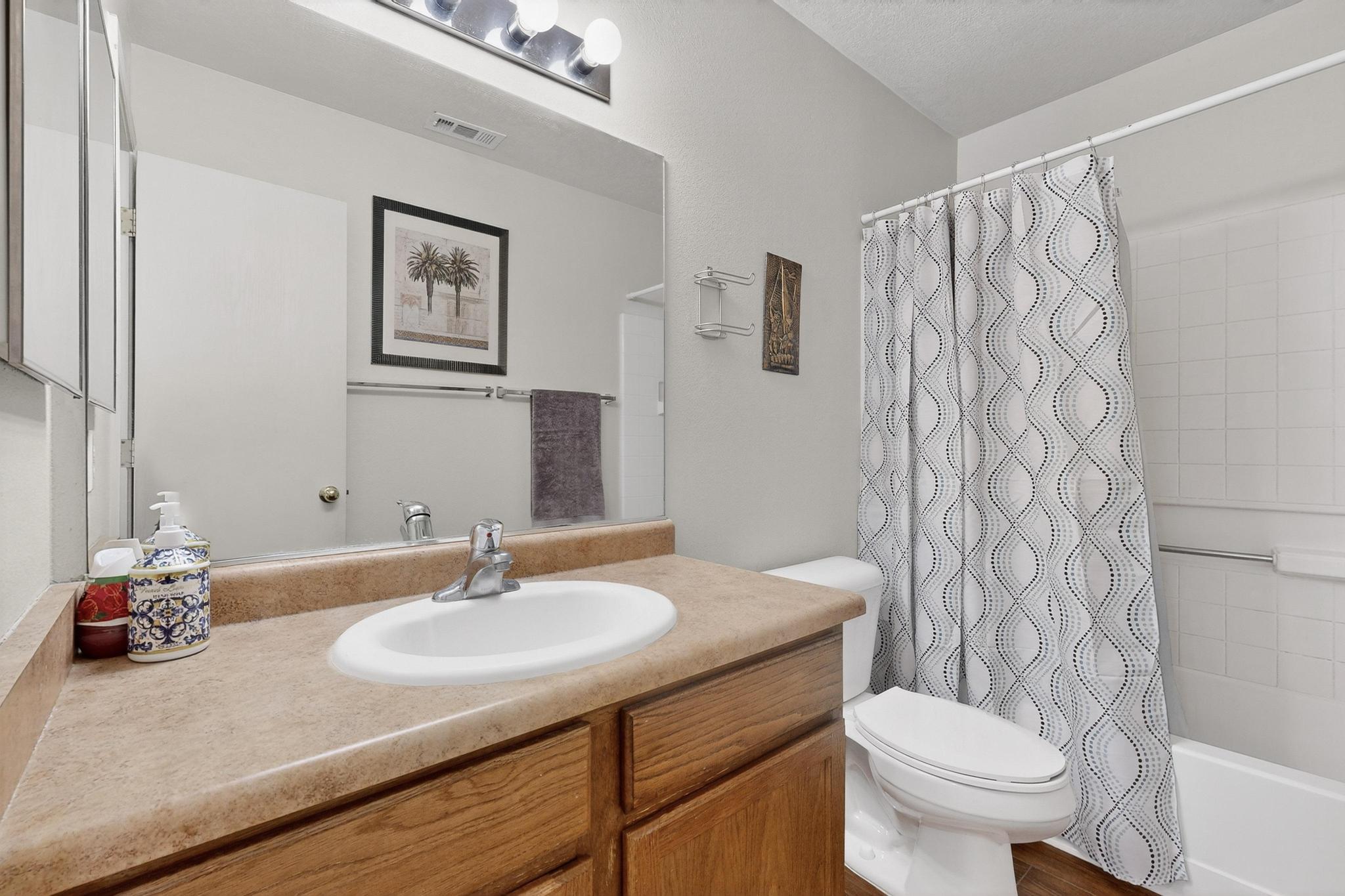 1829 CHICOMA Road NE