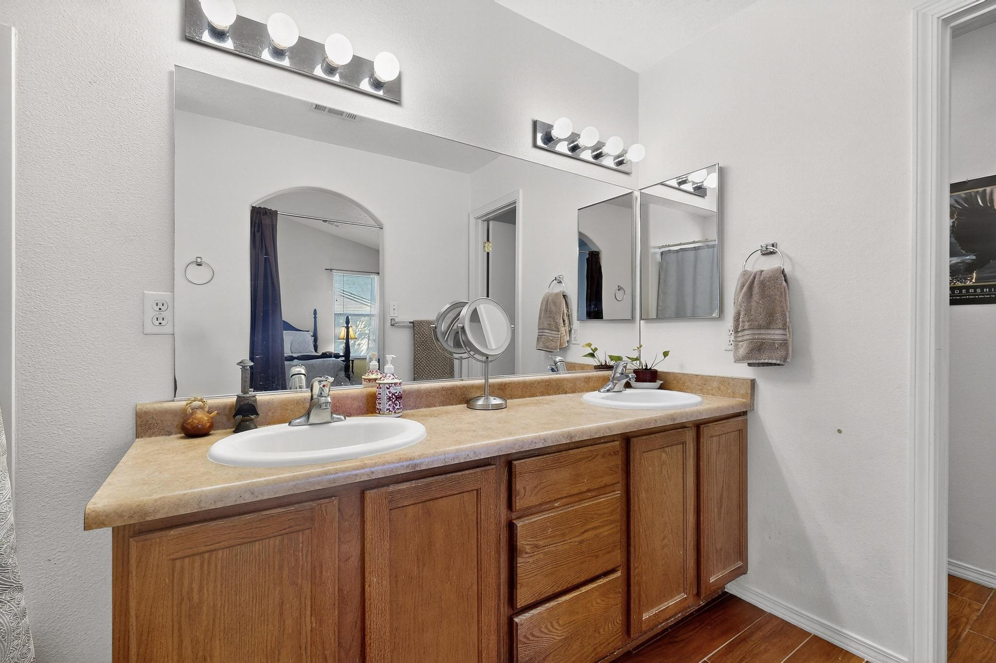 1829 CHICOMA Road NE