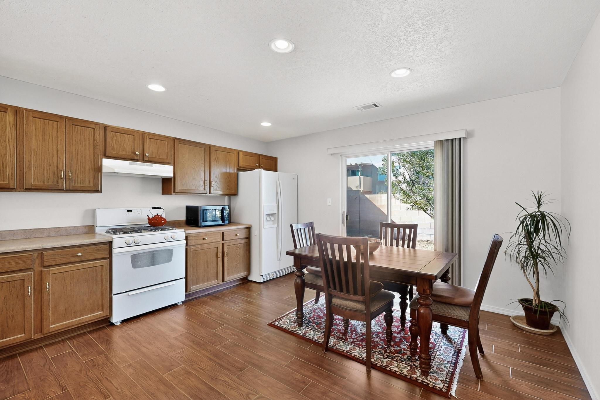 1829 CHICOMA Road NE