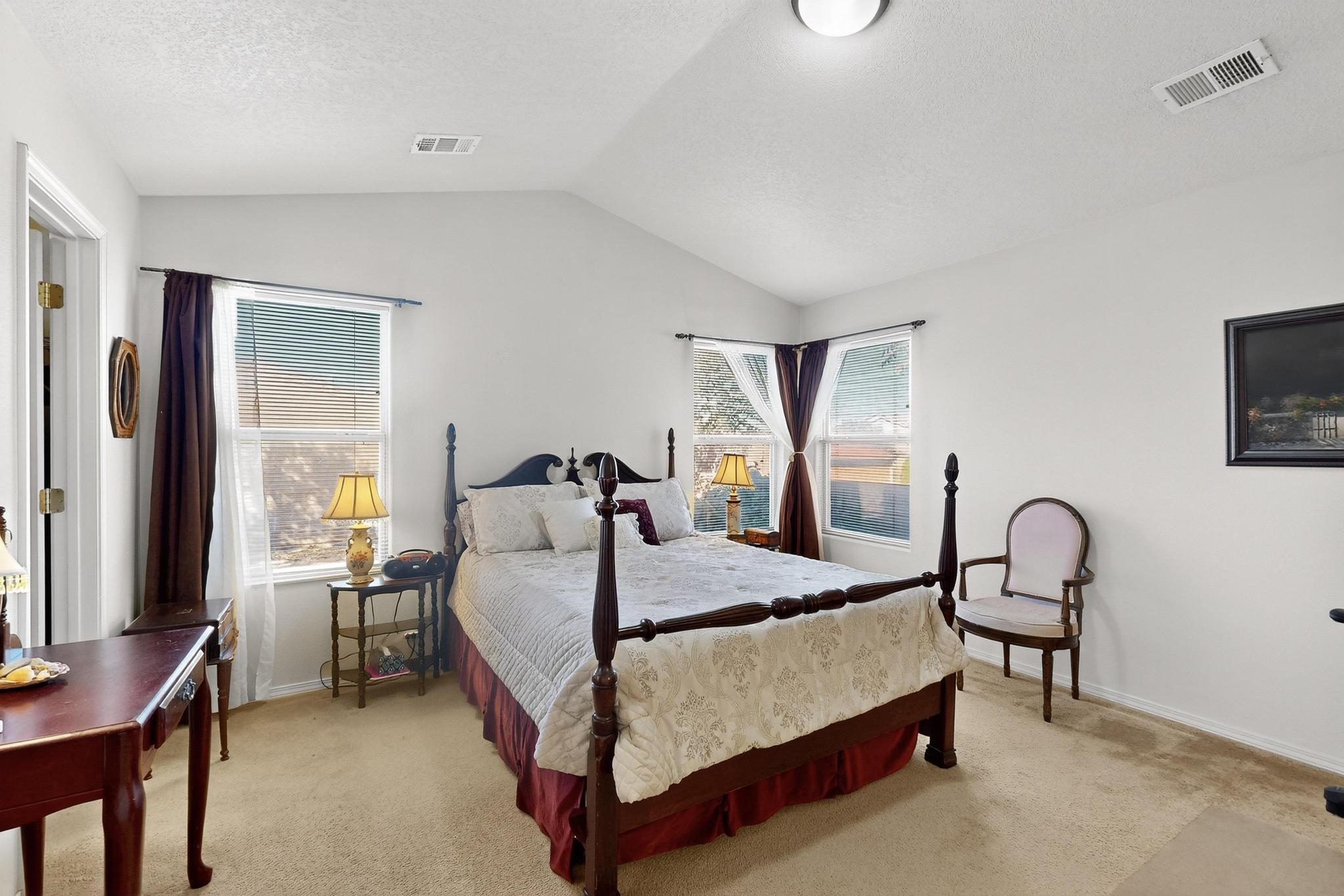 1829 CHICOMA Road NE