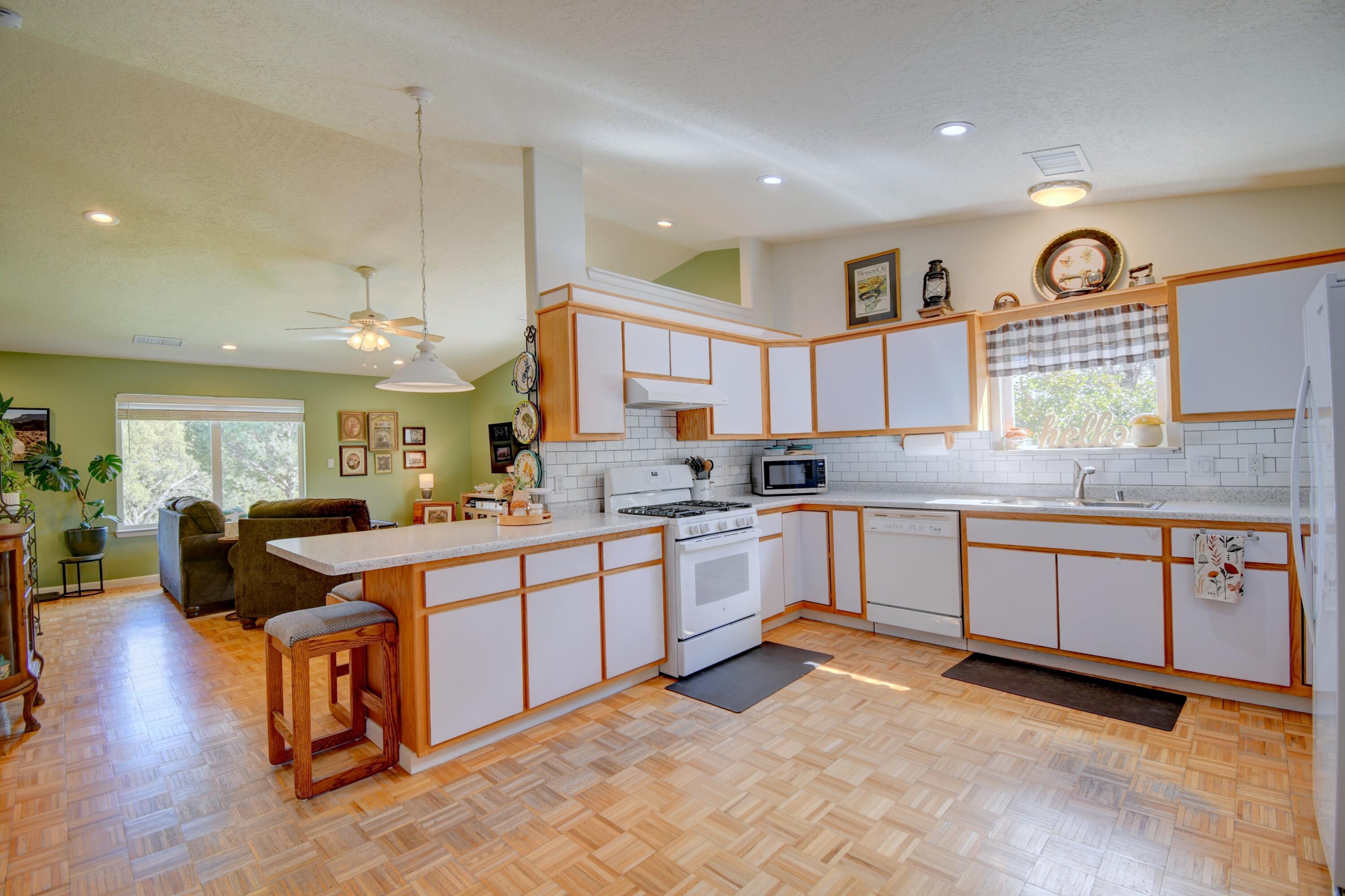 49 El Cedro Road Road