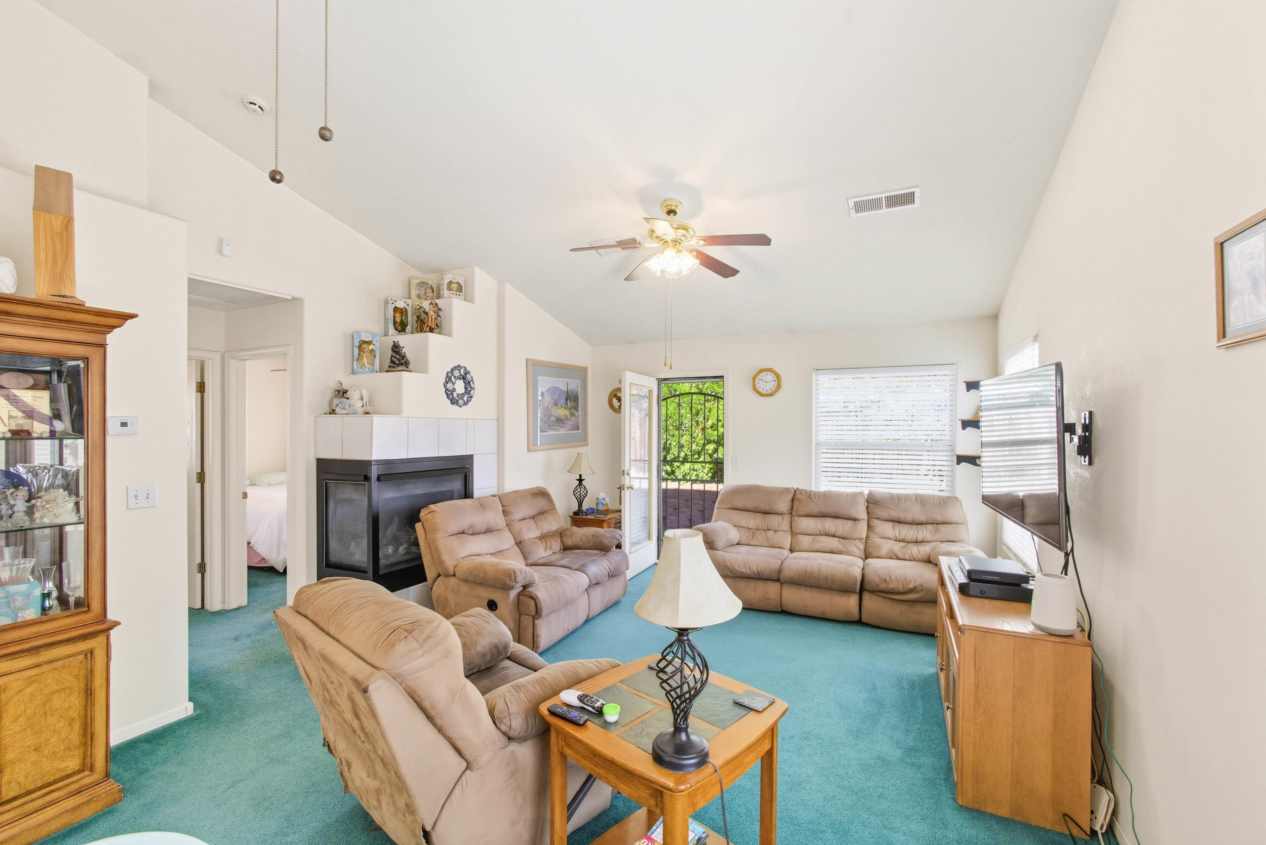 1520 AVENIDA LAS BRISAS NW