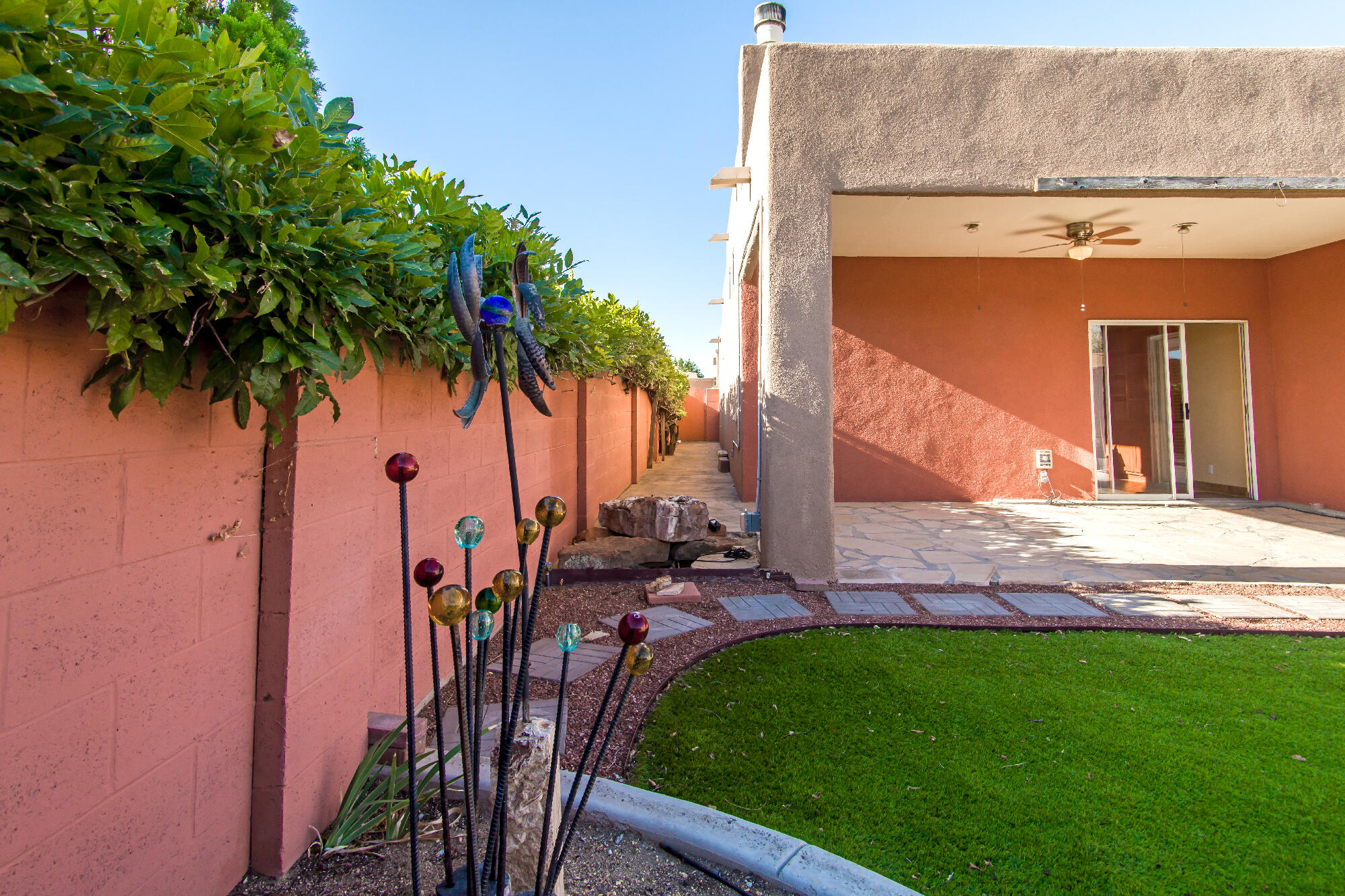 10120 ARROYO CREST Drive NW