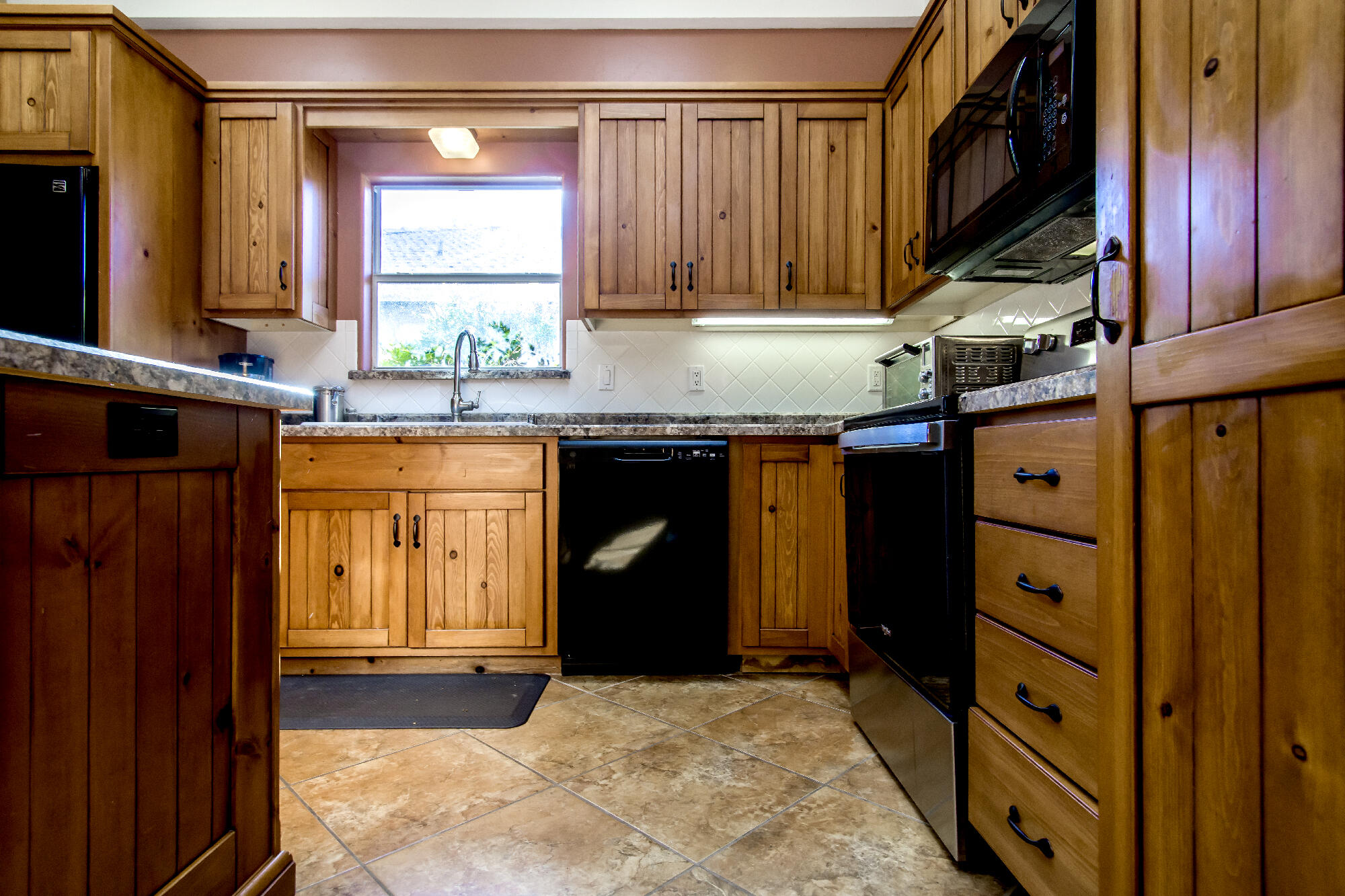 10120 ARROYO CREST Drive NW