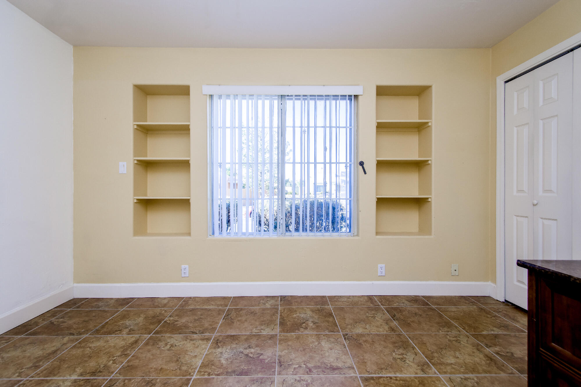 10120 ARROYO CREST Drive NW