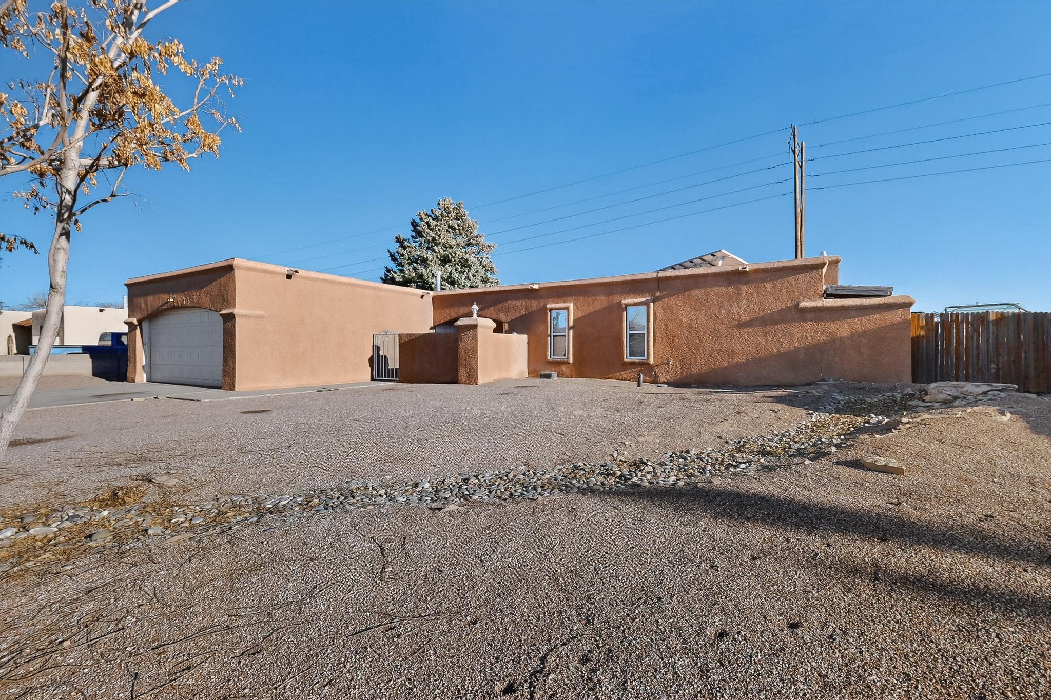 216 Spring Drive SE