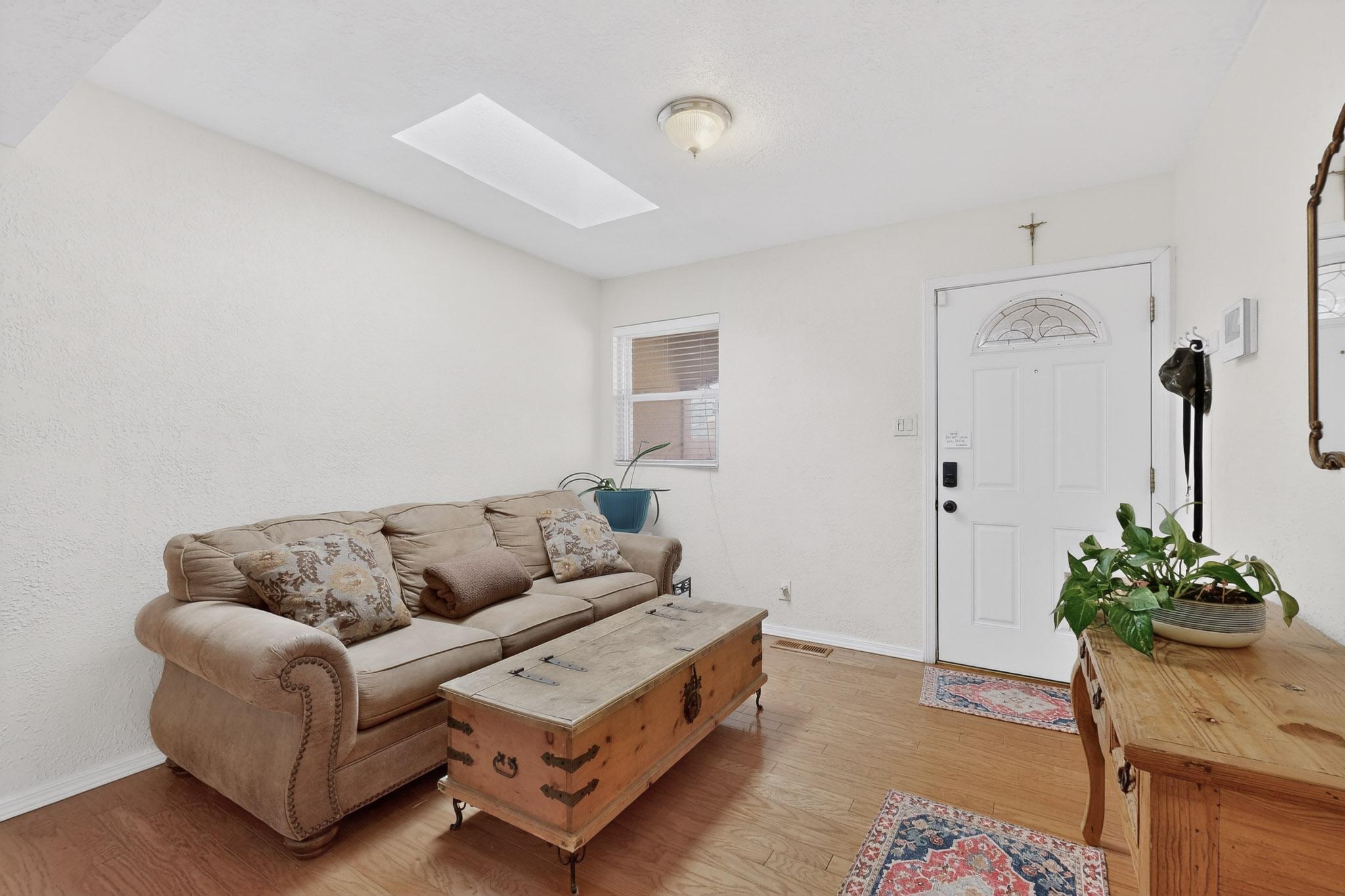 216 Spring Drive SE