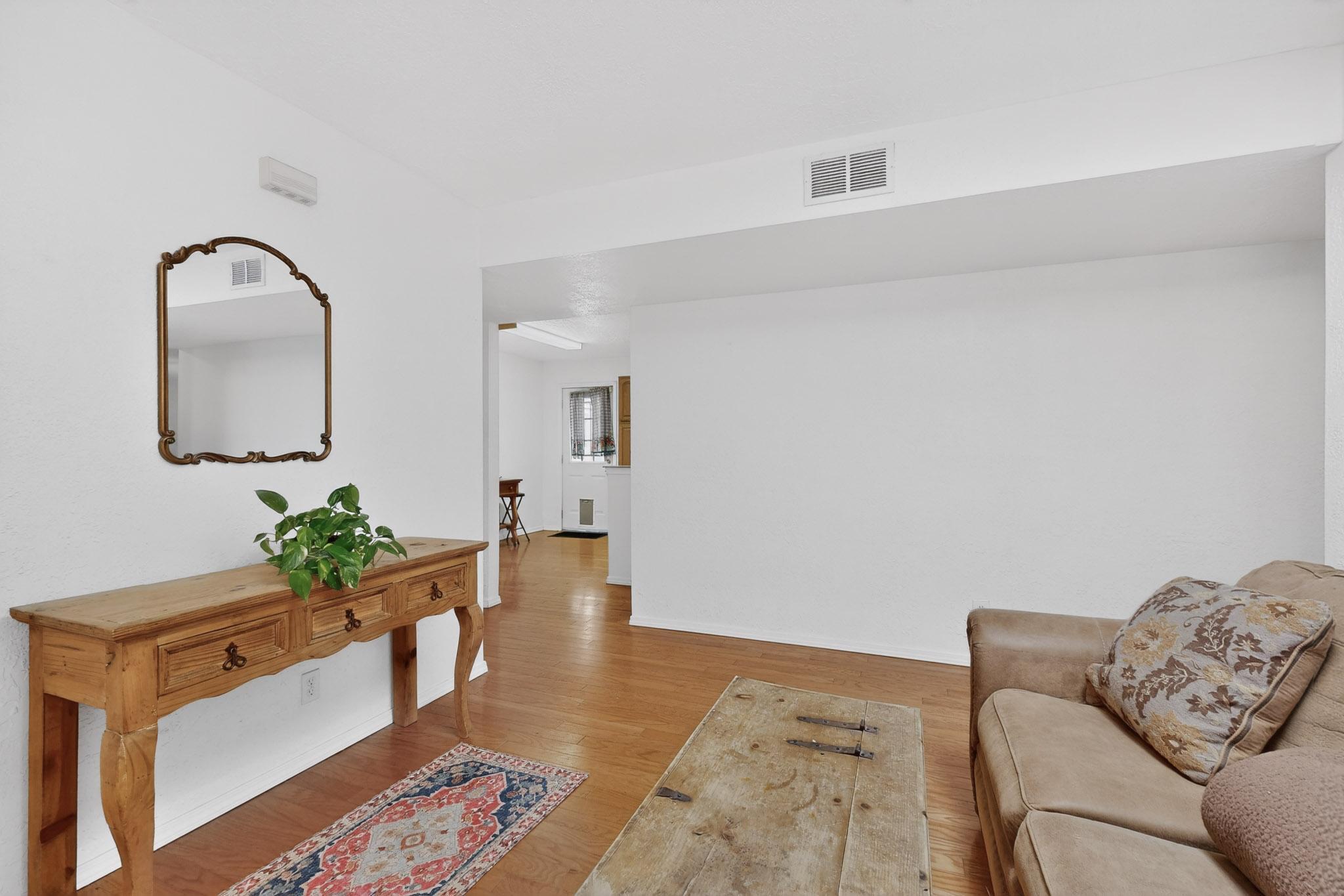 216 Spring Drive SE