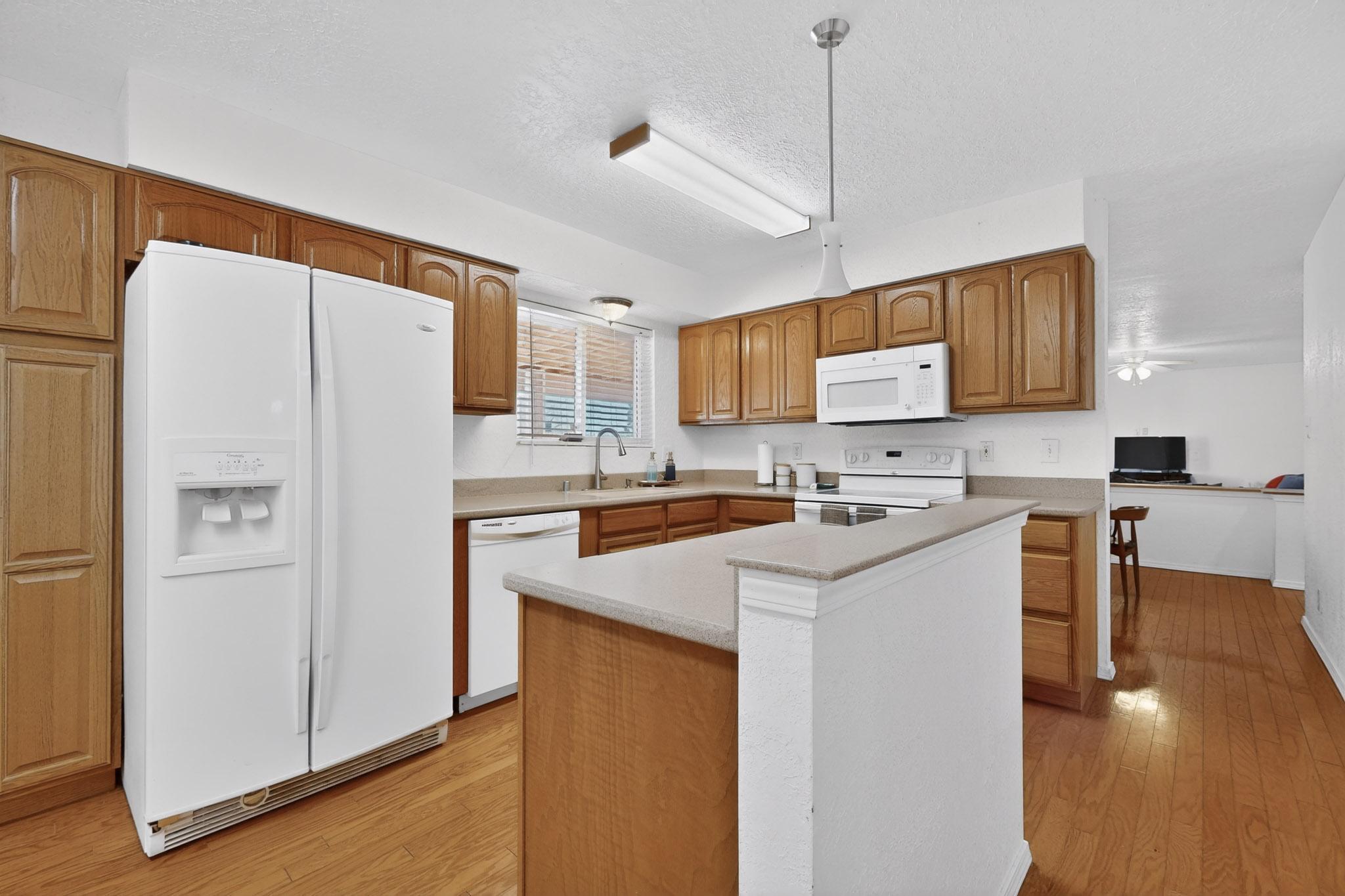 216 Spring Drive SE