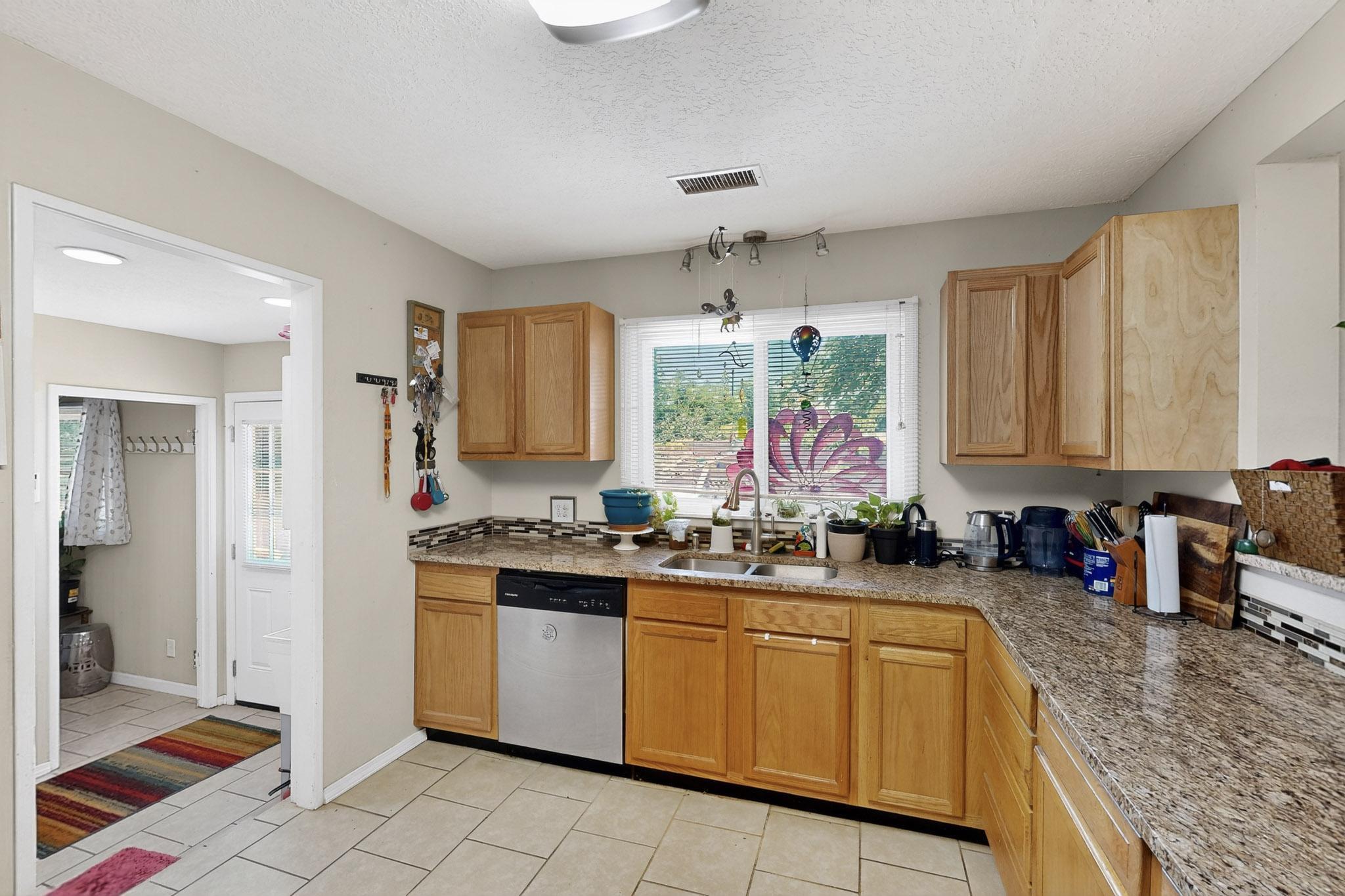 3810 VERANDA Road NE