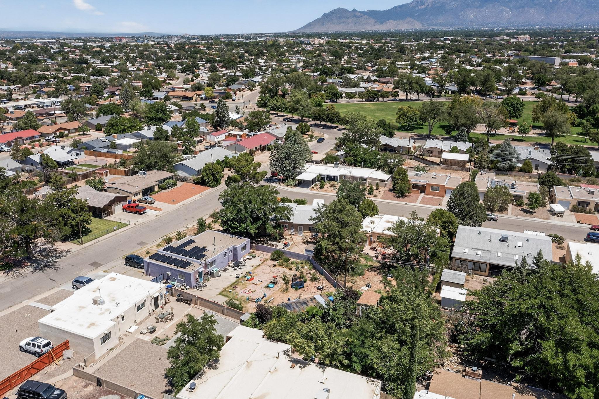 3810 VERANDA Road NE