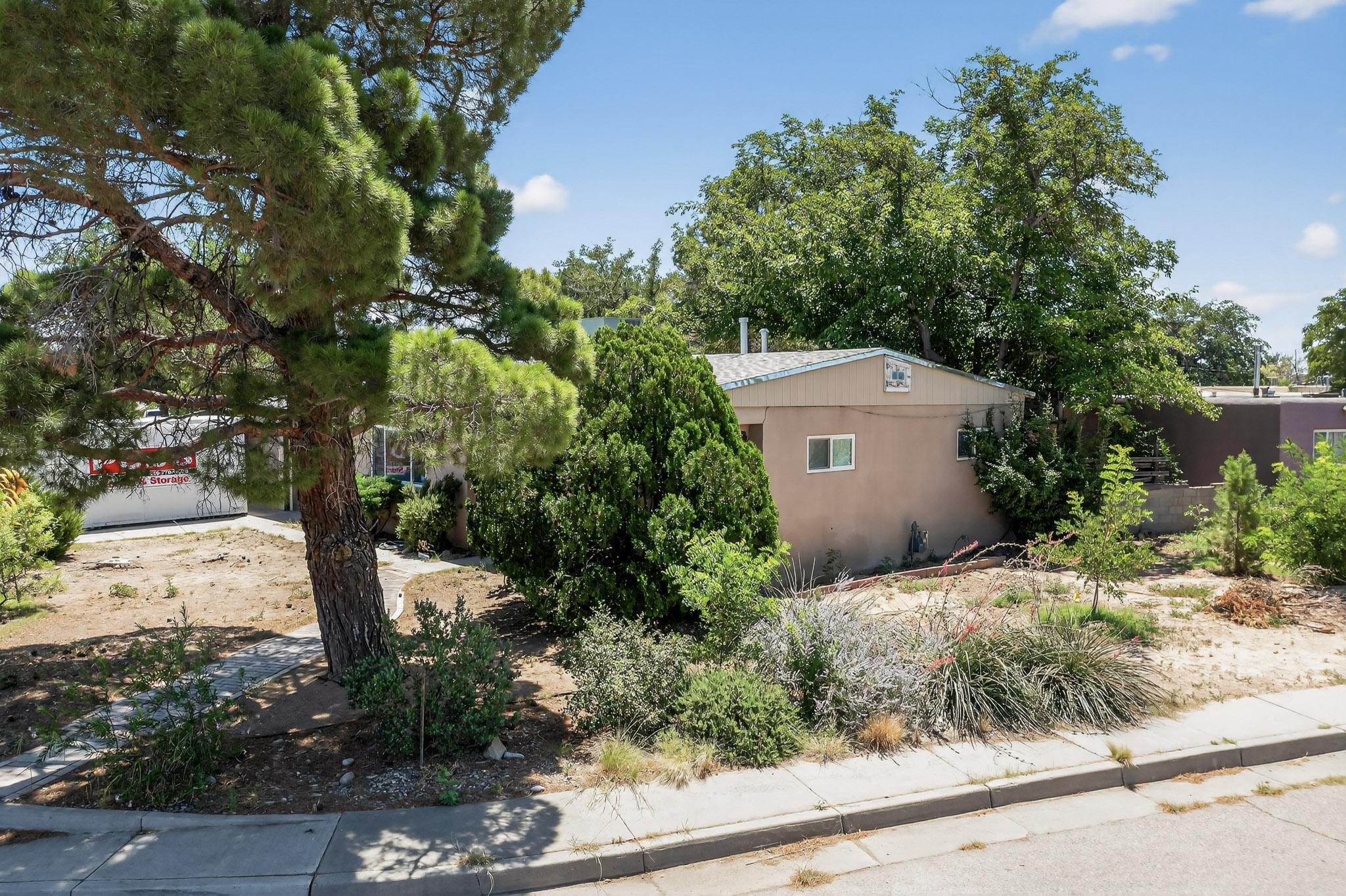 3810 VERANDA Road NE