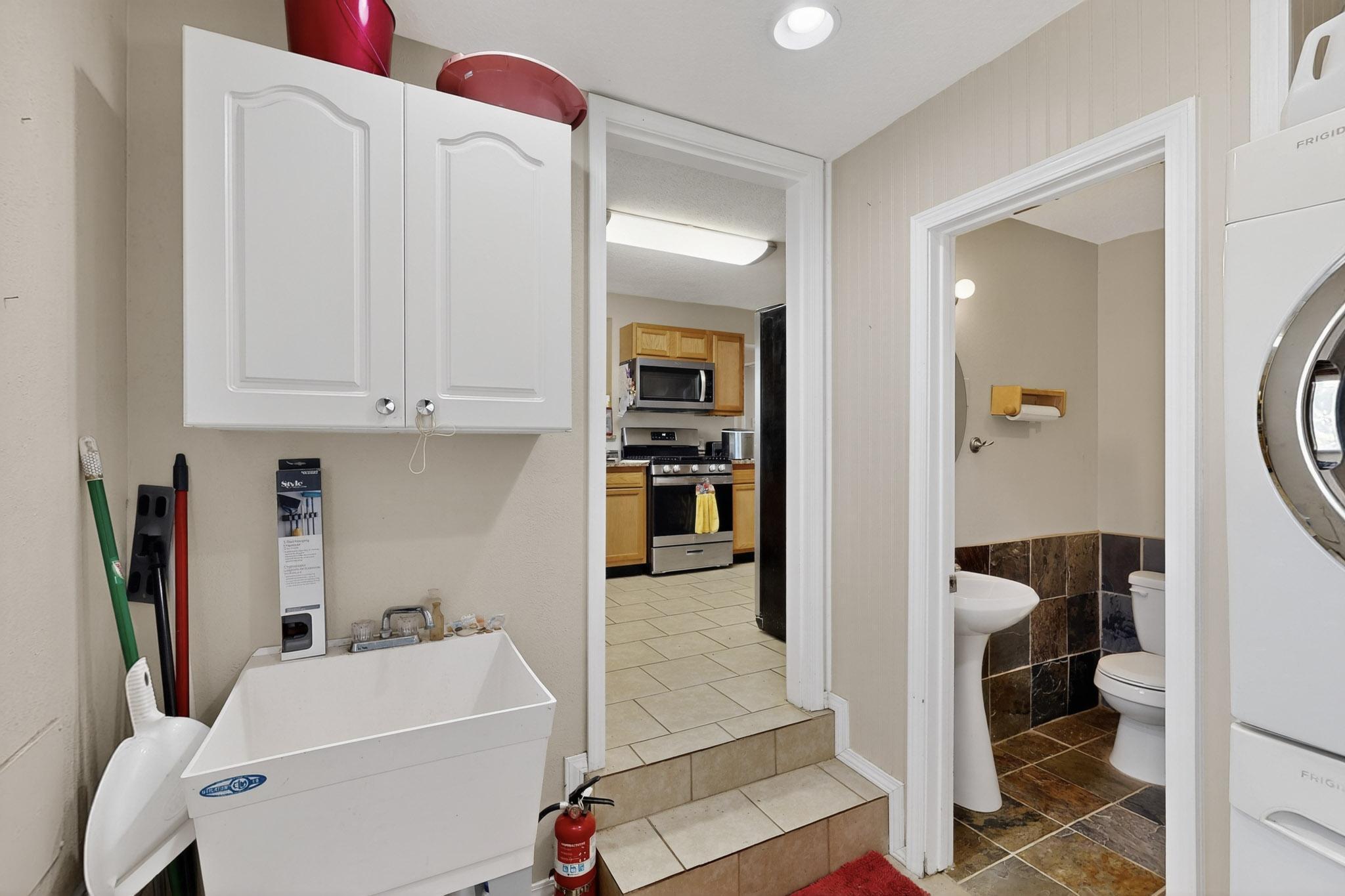 3810 VERANDA Road NE