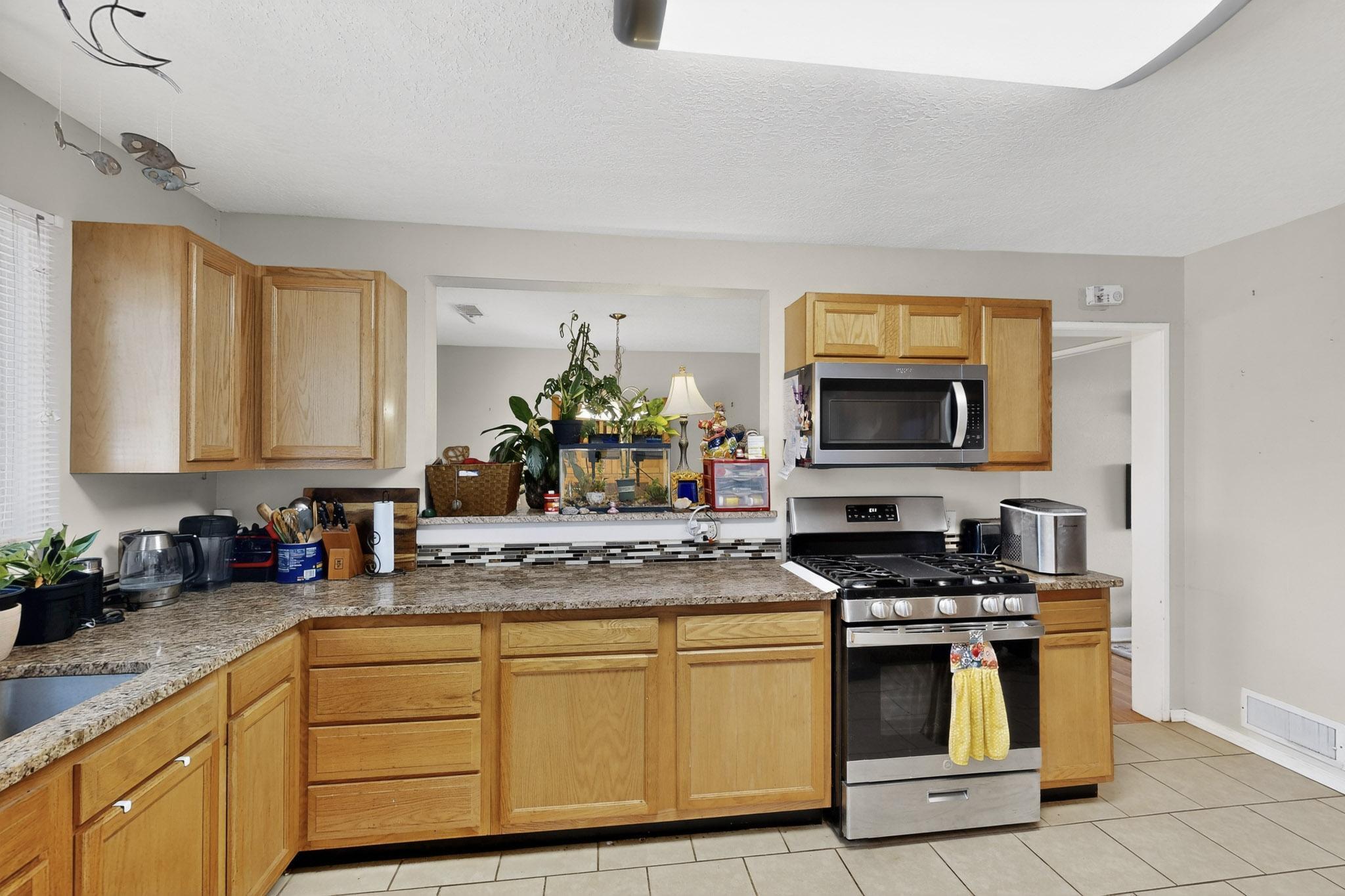 3810 VERANDA Road NE